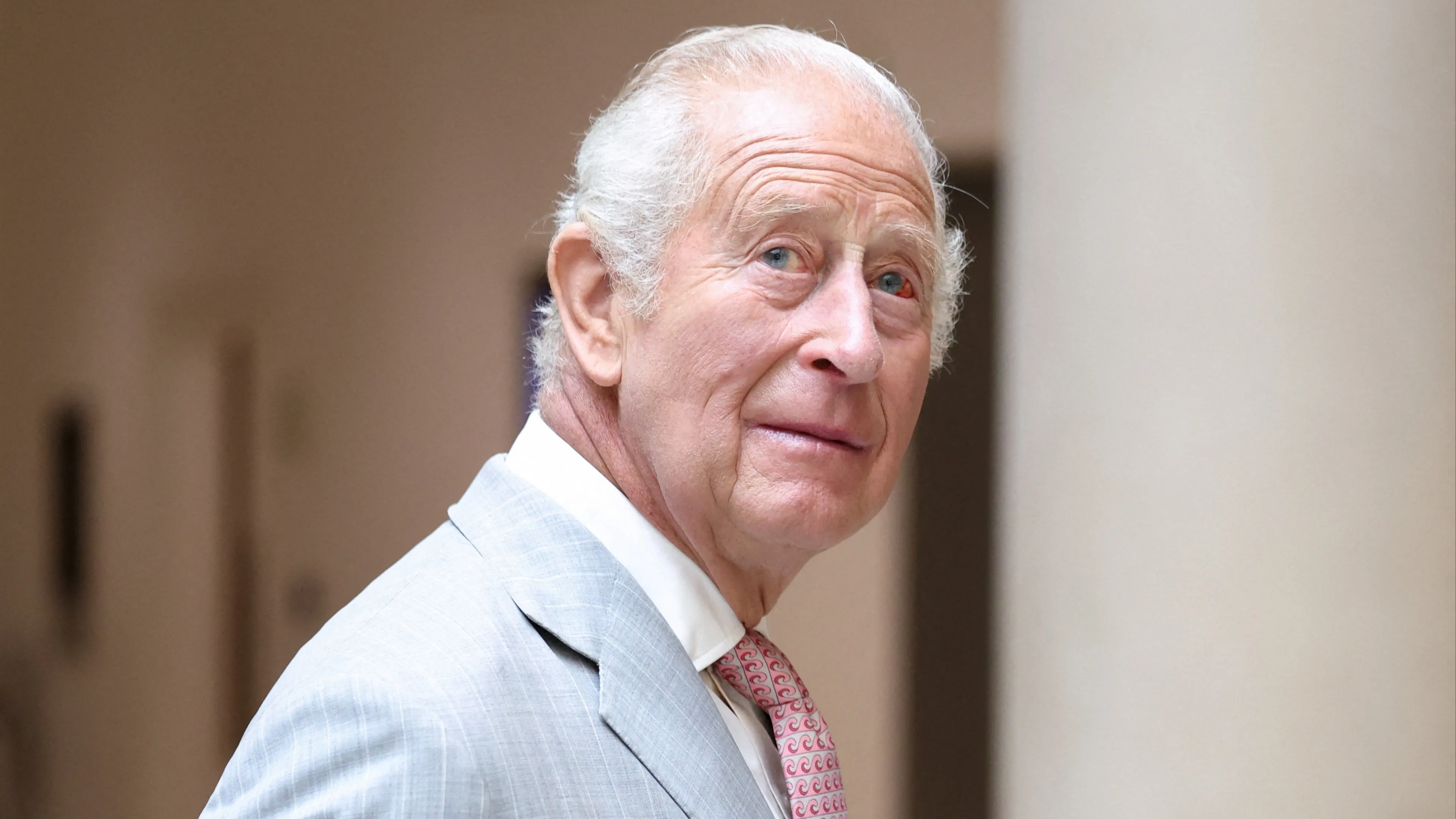 Koning Charles ziet kleinkinderen voor het eerst in jaren weer