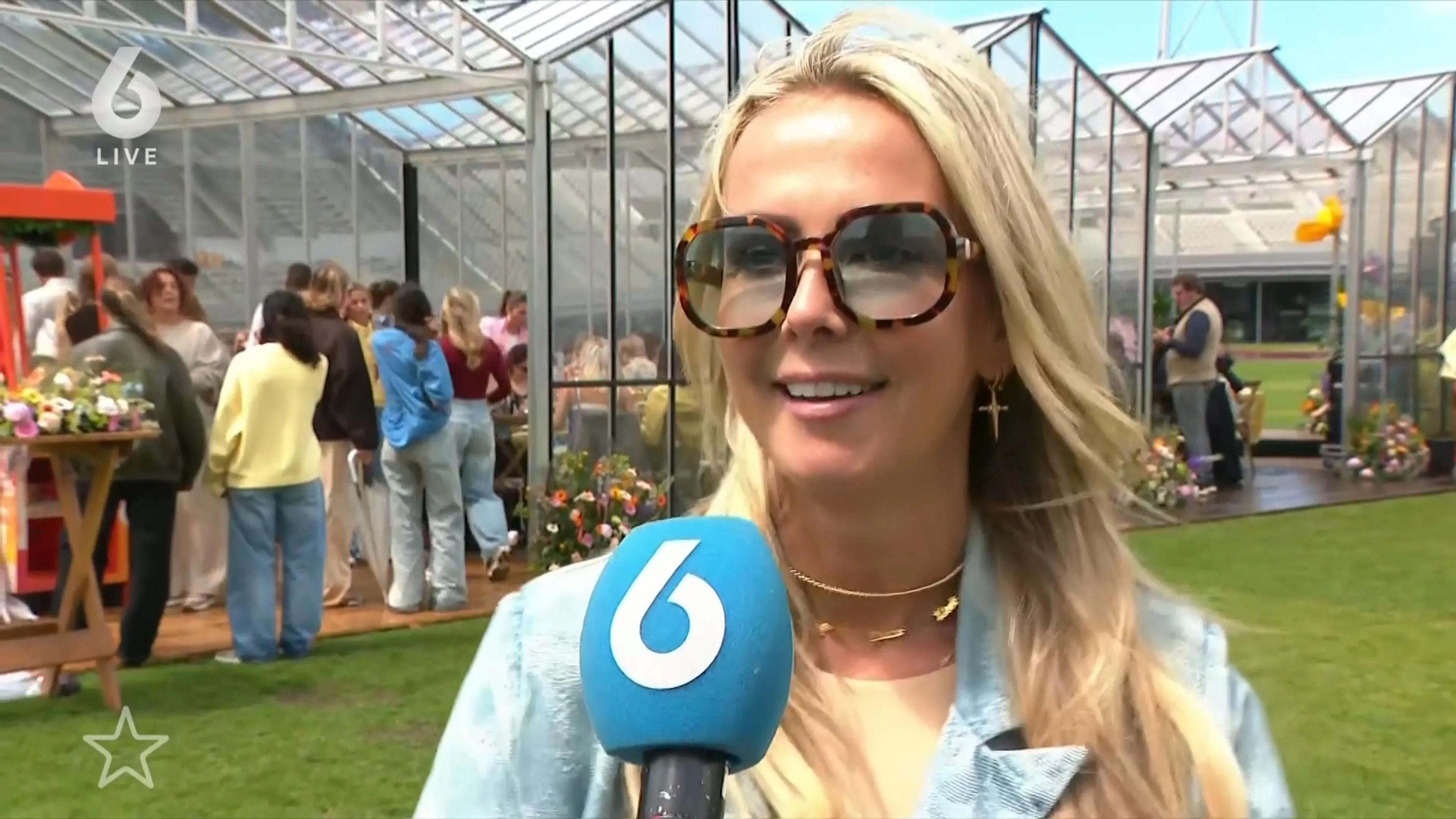 Monique Smit geeft update over gezondheid van moeder Gerda
