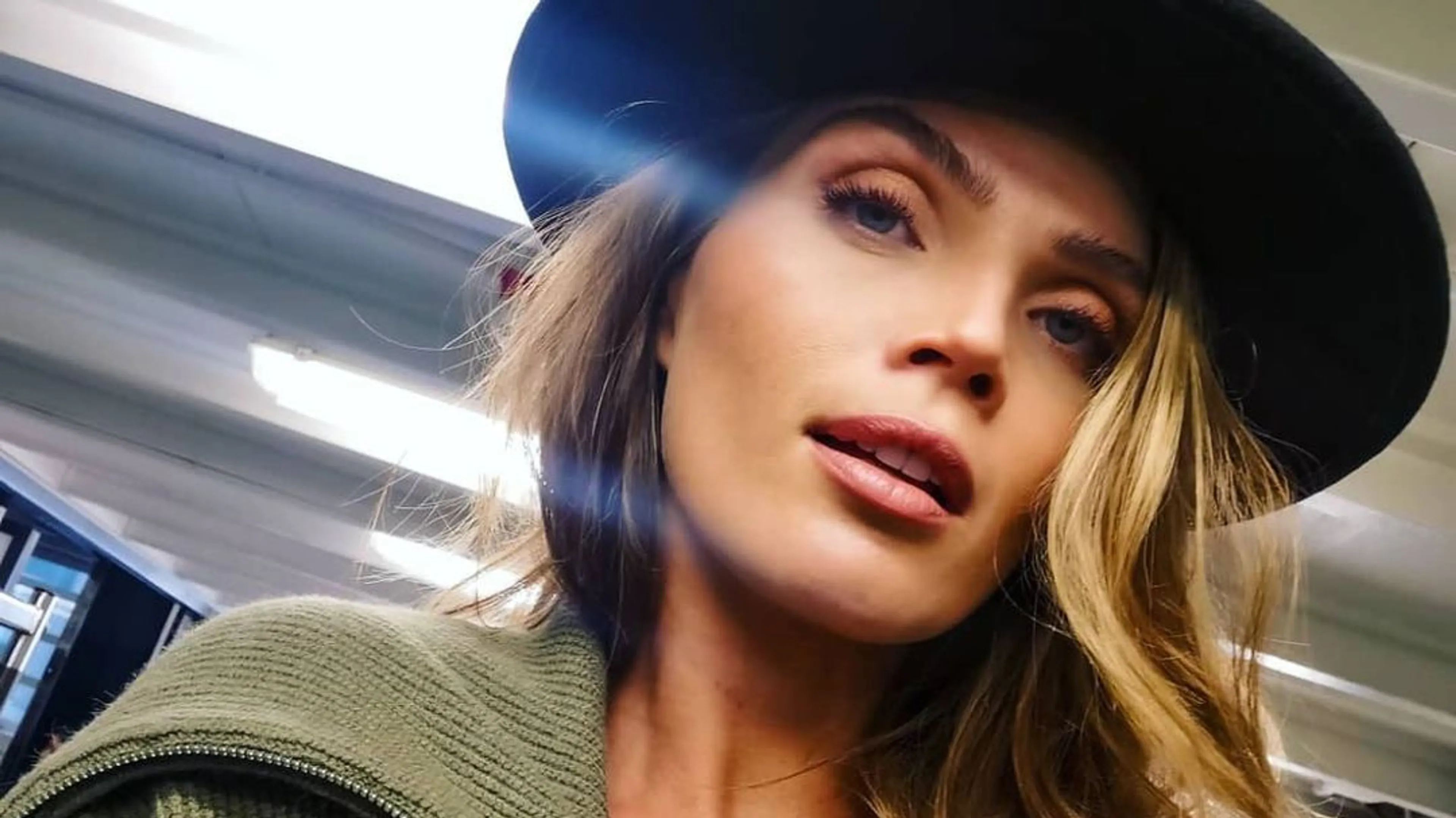 Kim Feenstra viert de liefde