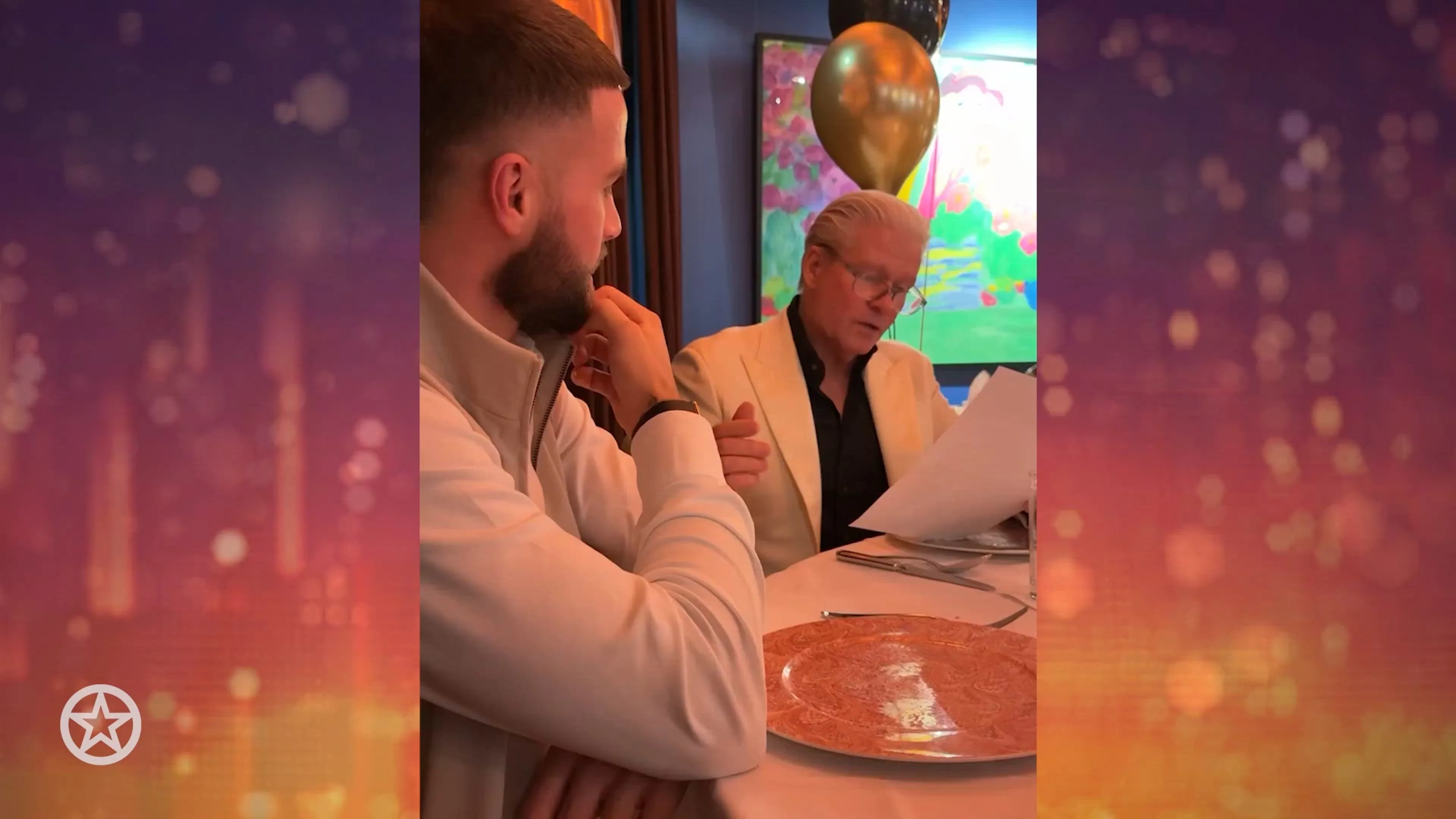 Dries Roelvink geeft een emotionele speech voor verjaardag Donny