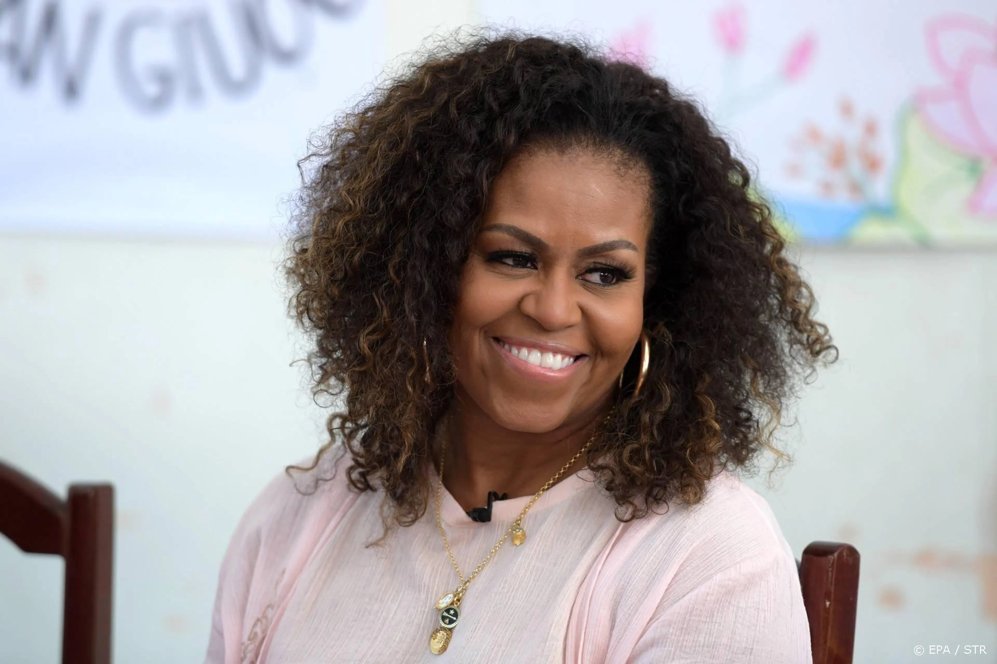 Michelle Obama deed in quarantaine haar eigen nagels