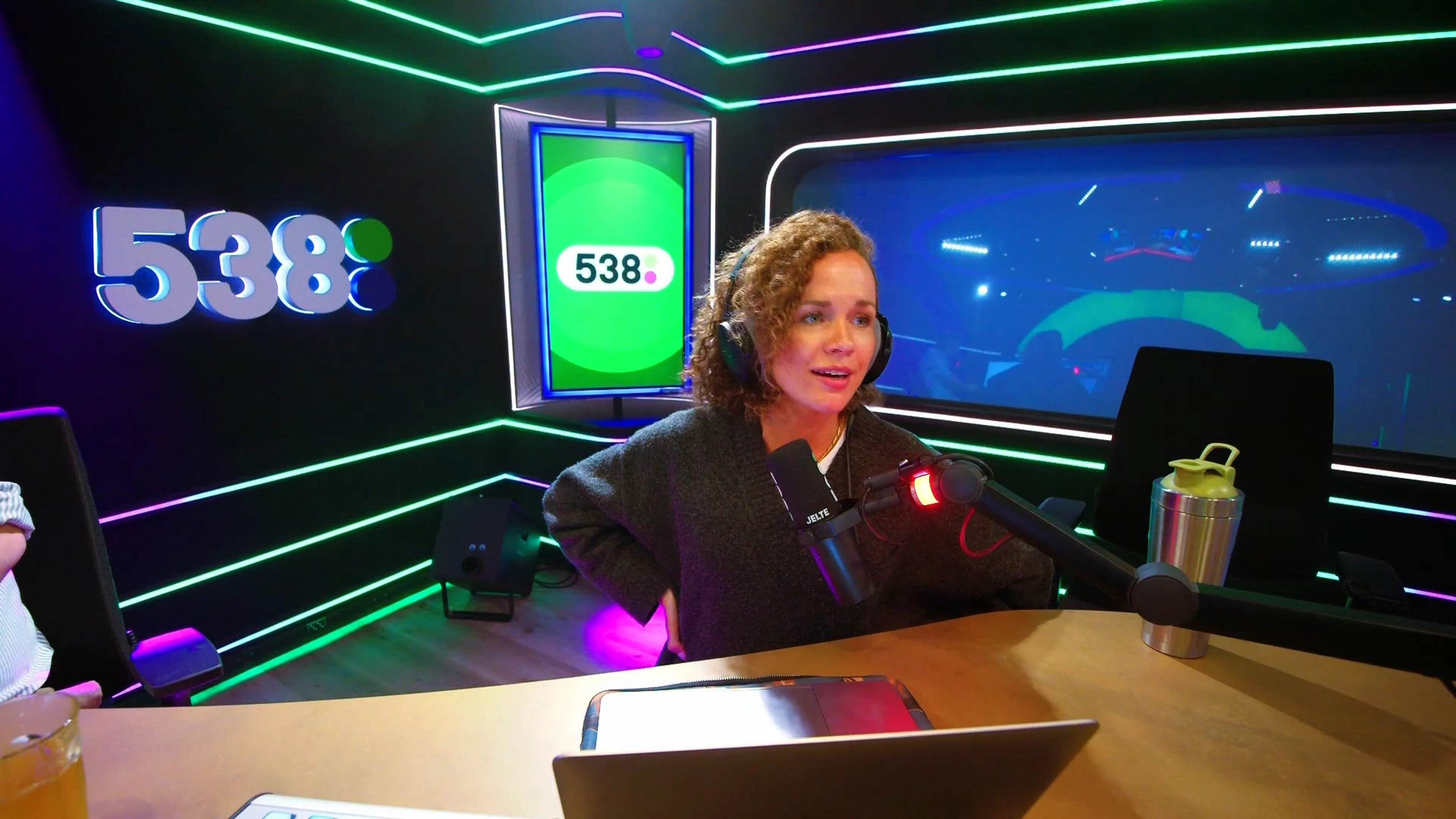 Shownieuws-presentatrice Eva Vloon is zwanger