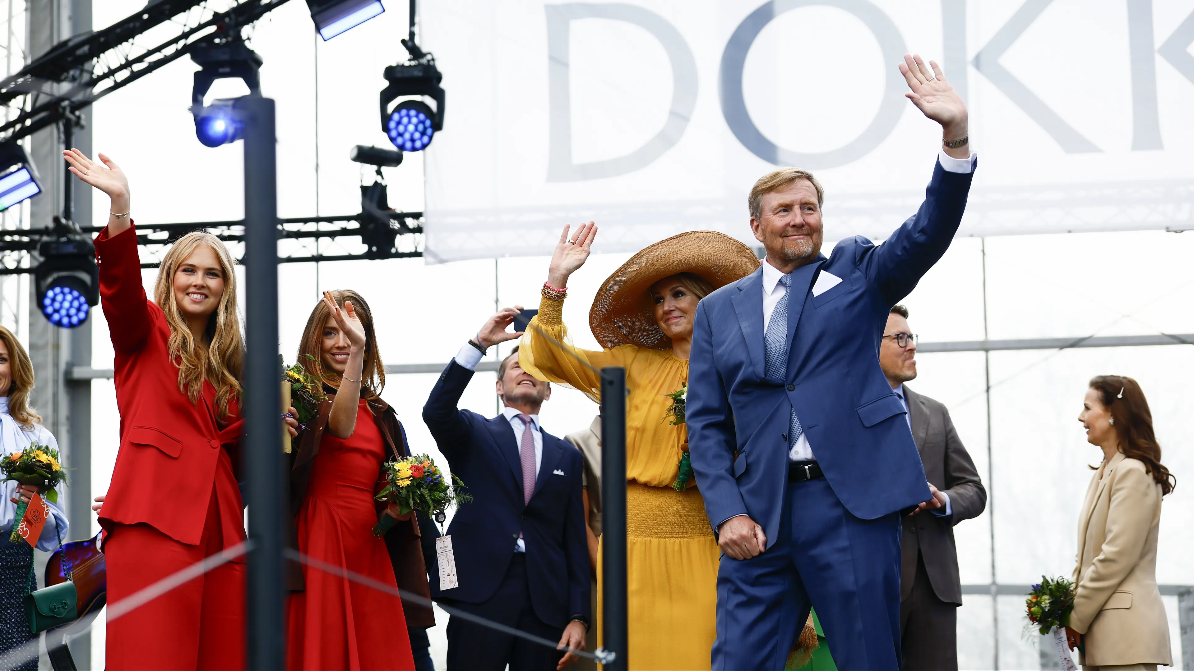Jarige koning Willem-Alexander (59) bedankt Dokkum voor 'onvergetelijke Koningsdag'