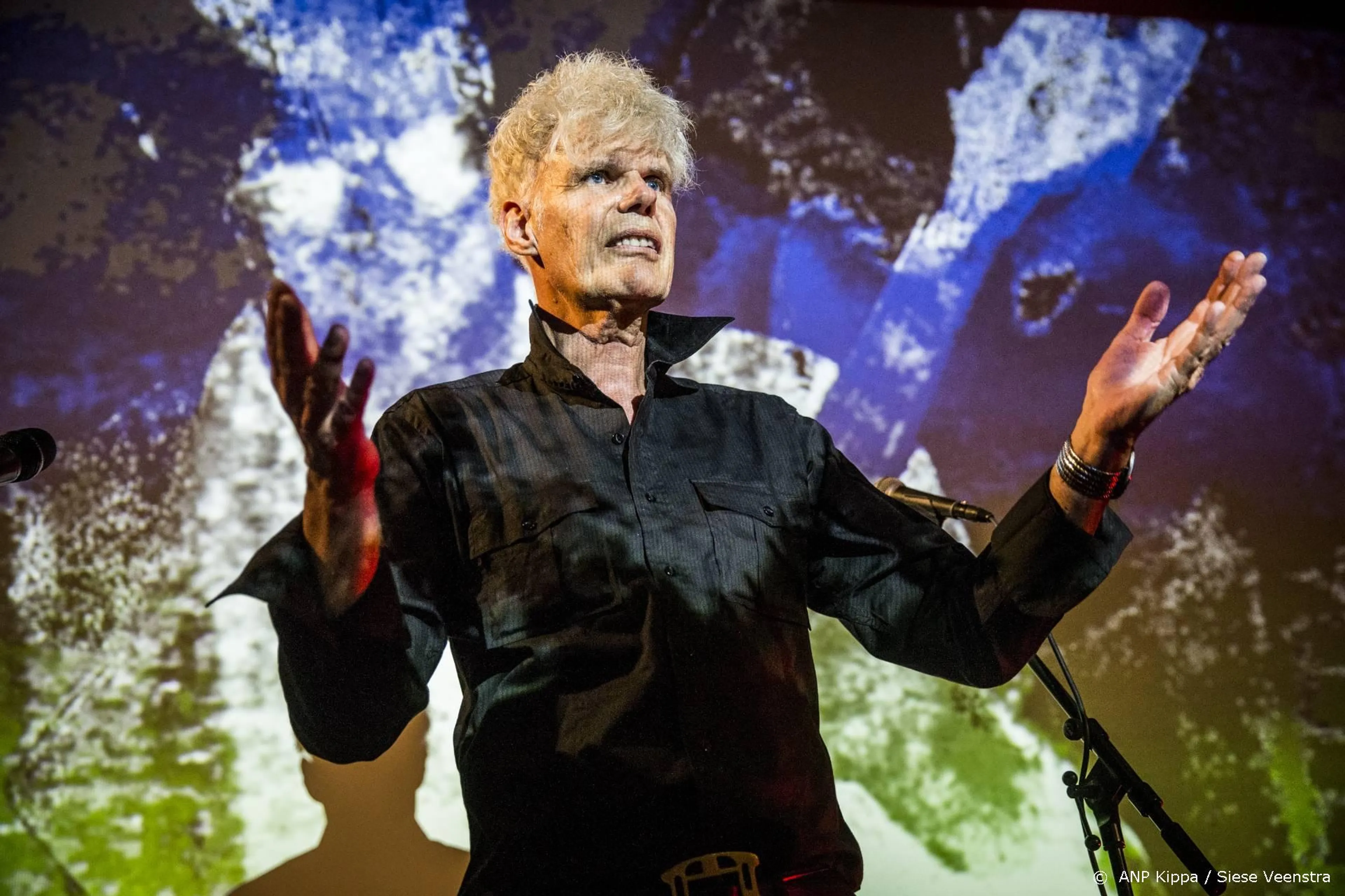 RTL mag Ad Visser altijd bellen voor The Masked Singer