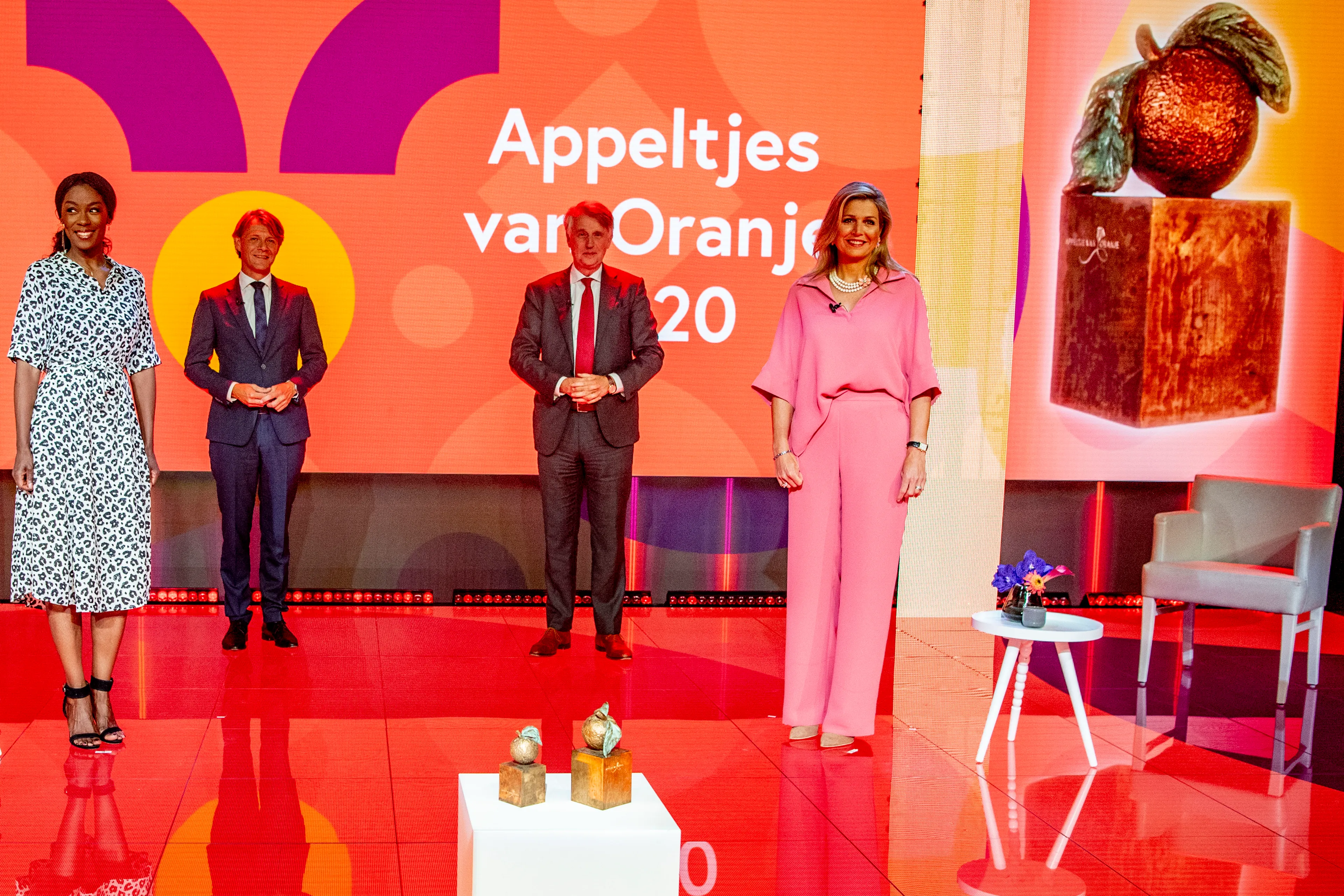 Bijzondere uitreiking Appeltjes van Oranje door Máxima