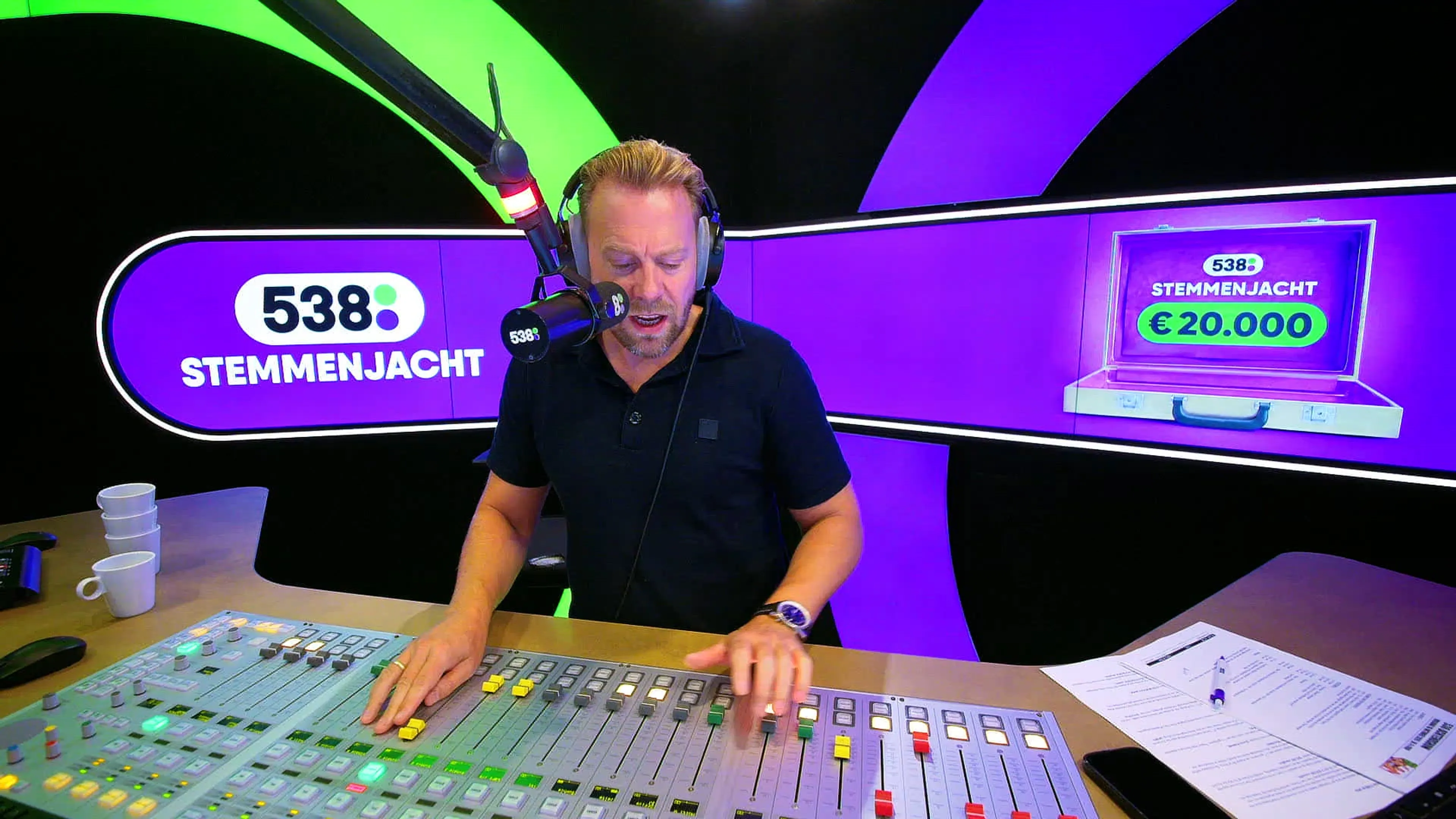 Gert Verhulst vertelt over het café dat hij met zoon Viktor gaat beginnen