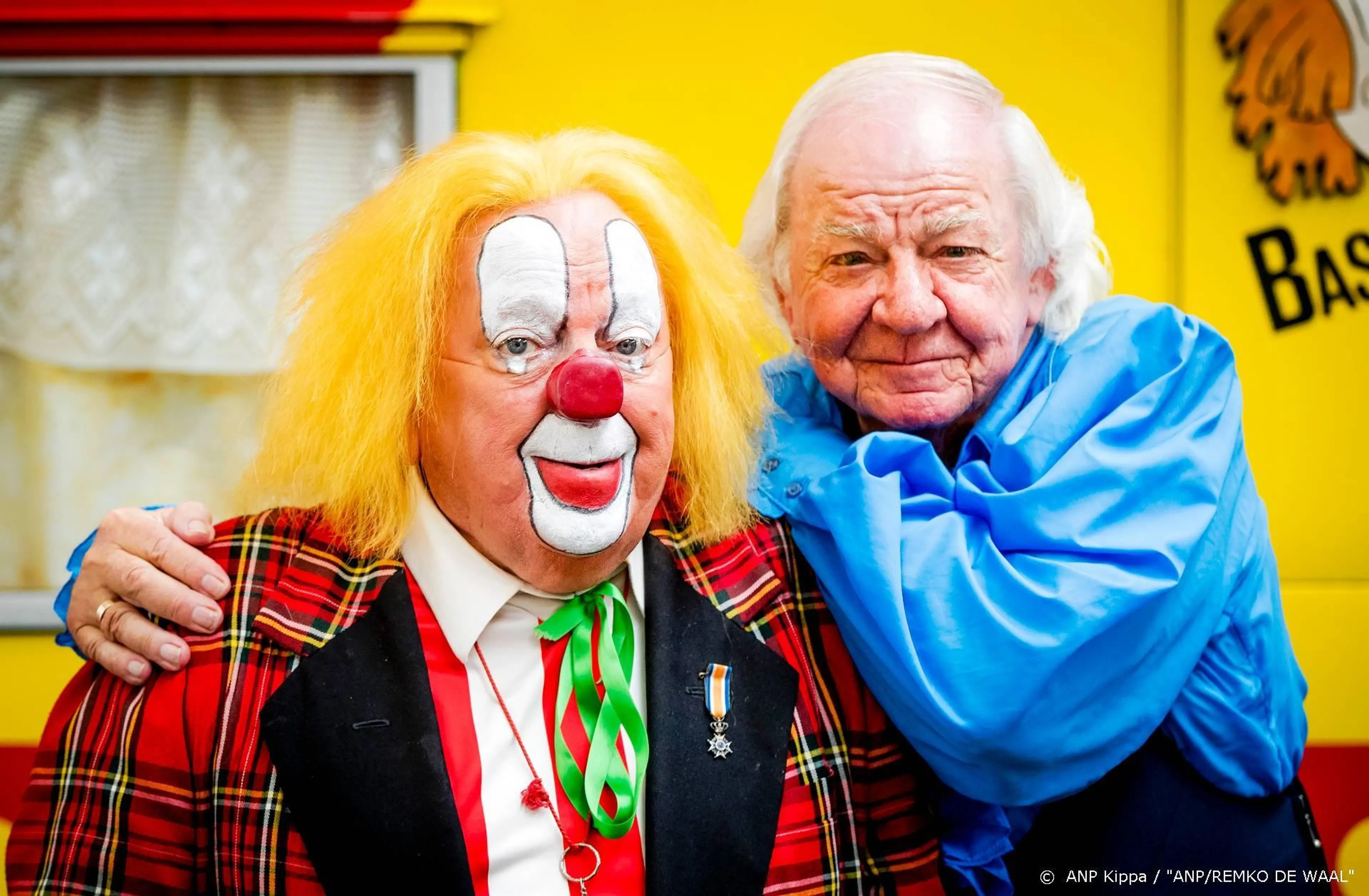 Bijzondere mijlpaal voor Bassie & Adriaan