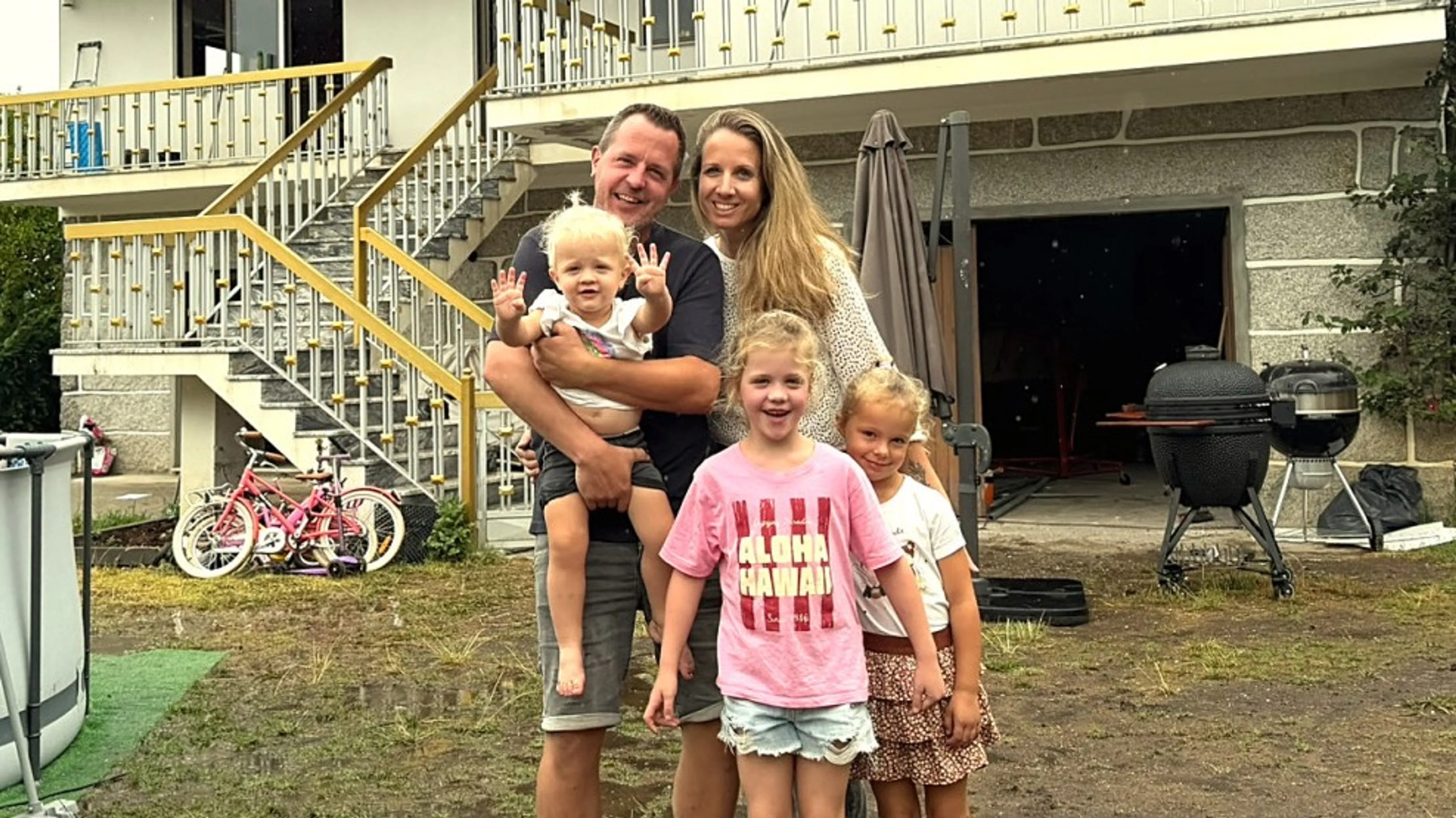 Ik Vertrek-familie Schouten arriveert dakloos in Portugal, frustratie is groot