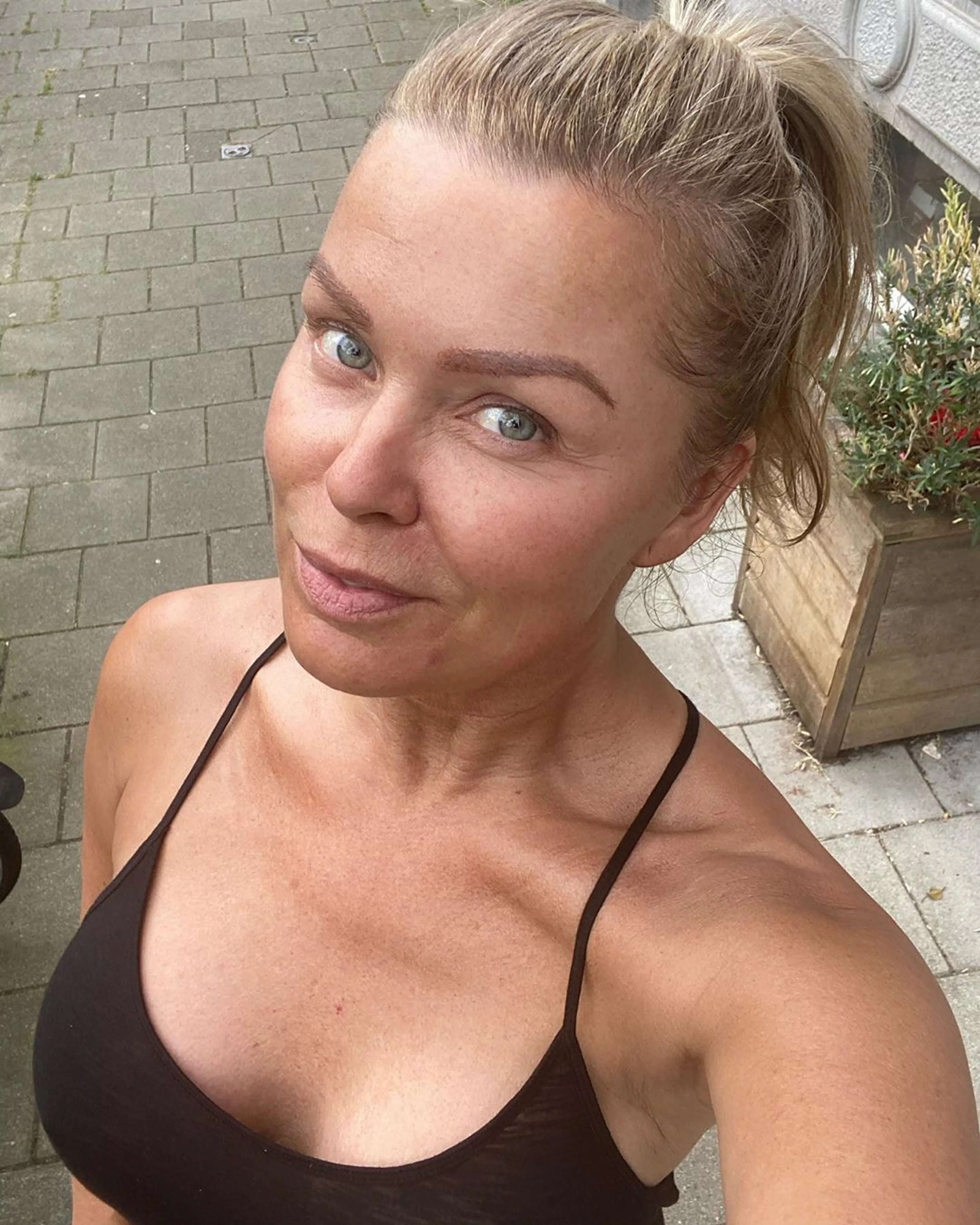 Bridget Maasland deelt gewaagde foto