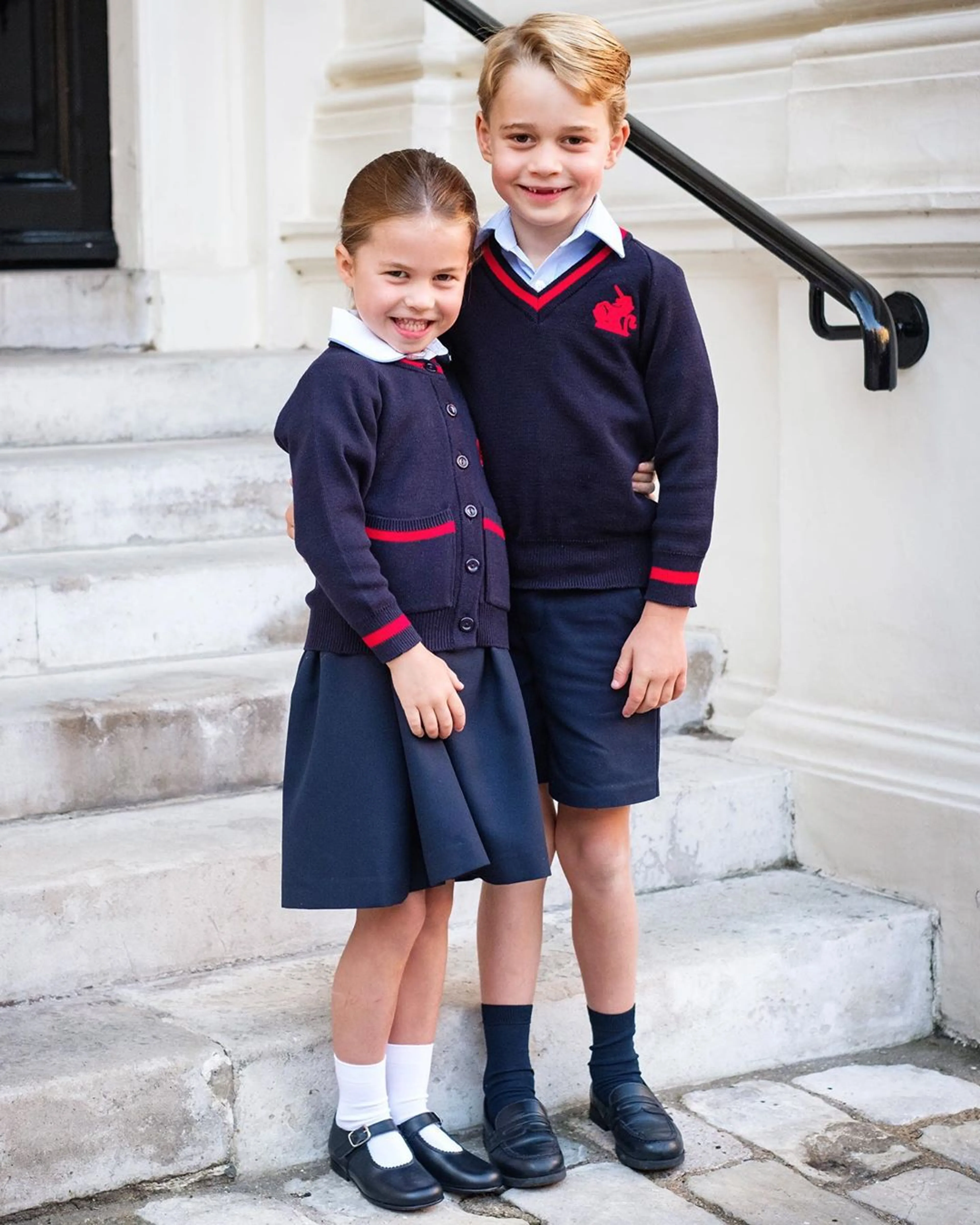 Ook George en Charlotte zingen We'll Meet Again