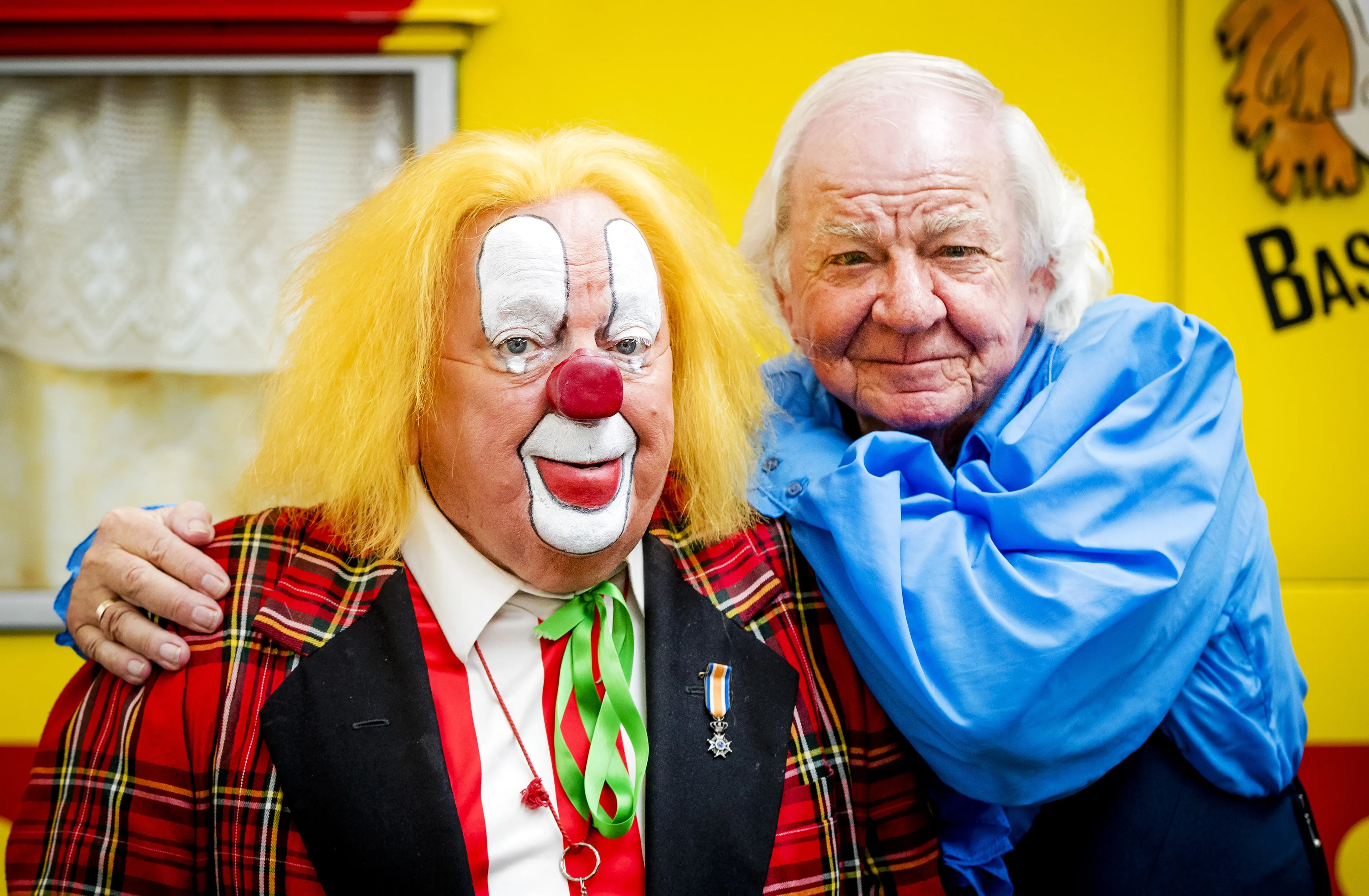 Bassie en Adriaan in diepe rouw na overlijden