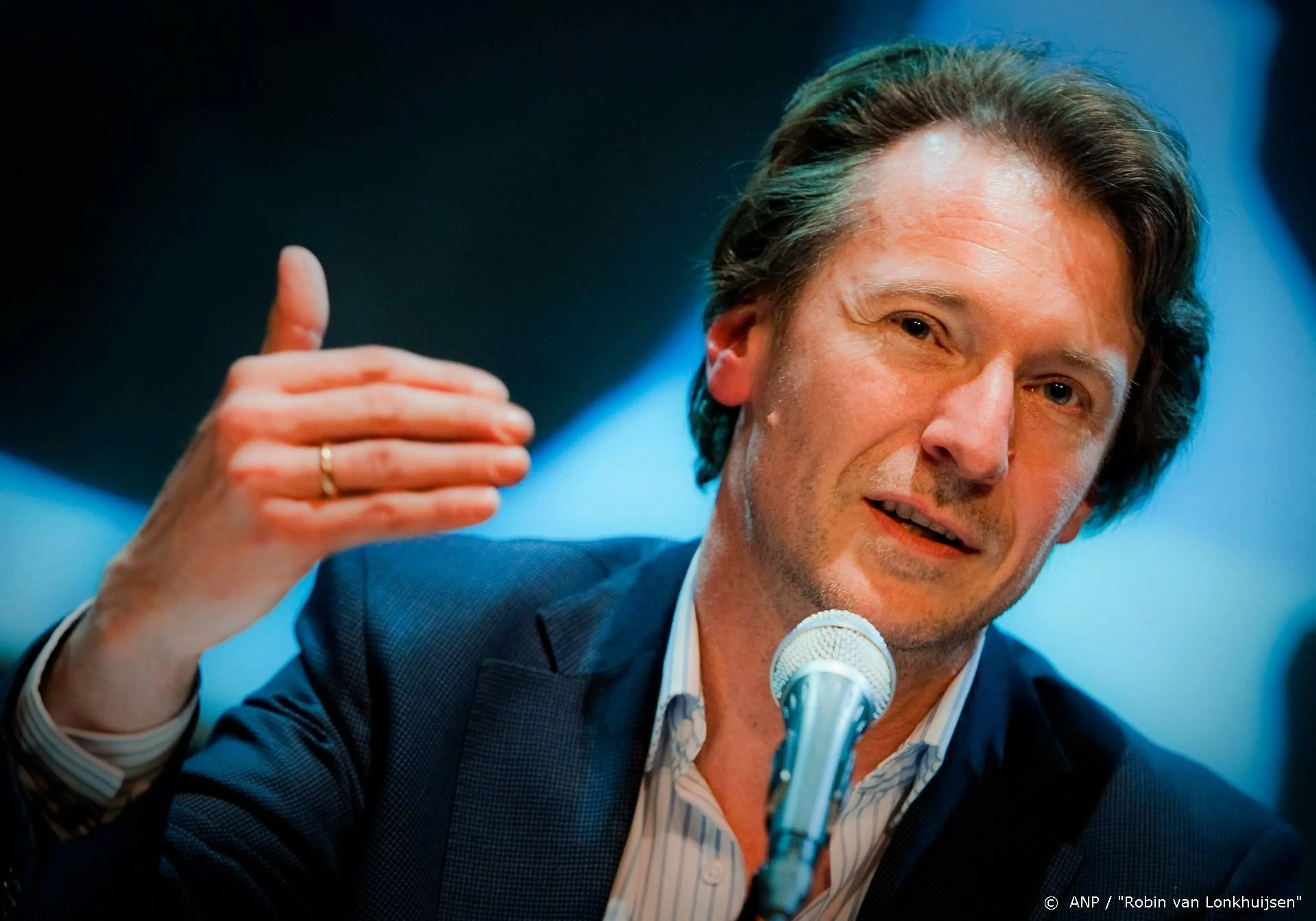 Dirigent Marc Albrecht geridderd