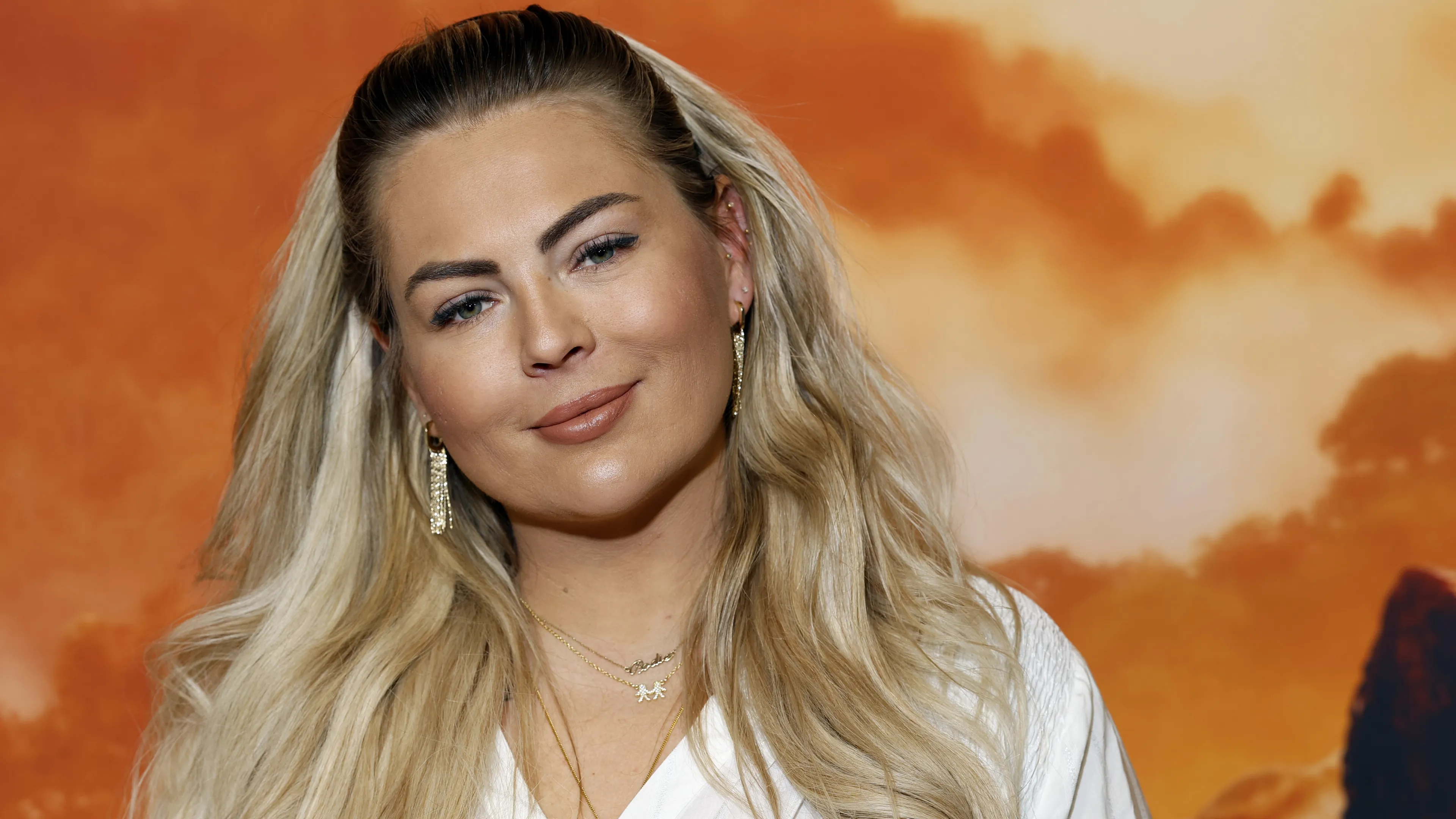Echte Meisjes in de Jungle-Kelly verlaat Nederland met gezin: 'Geen what ifs op ons sterfbed'