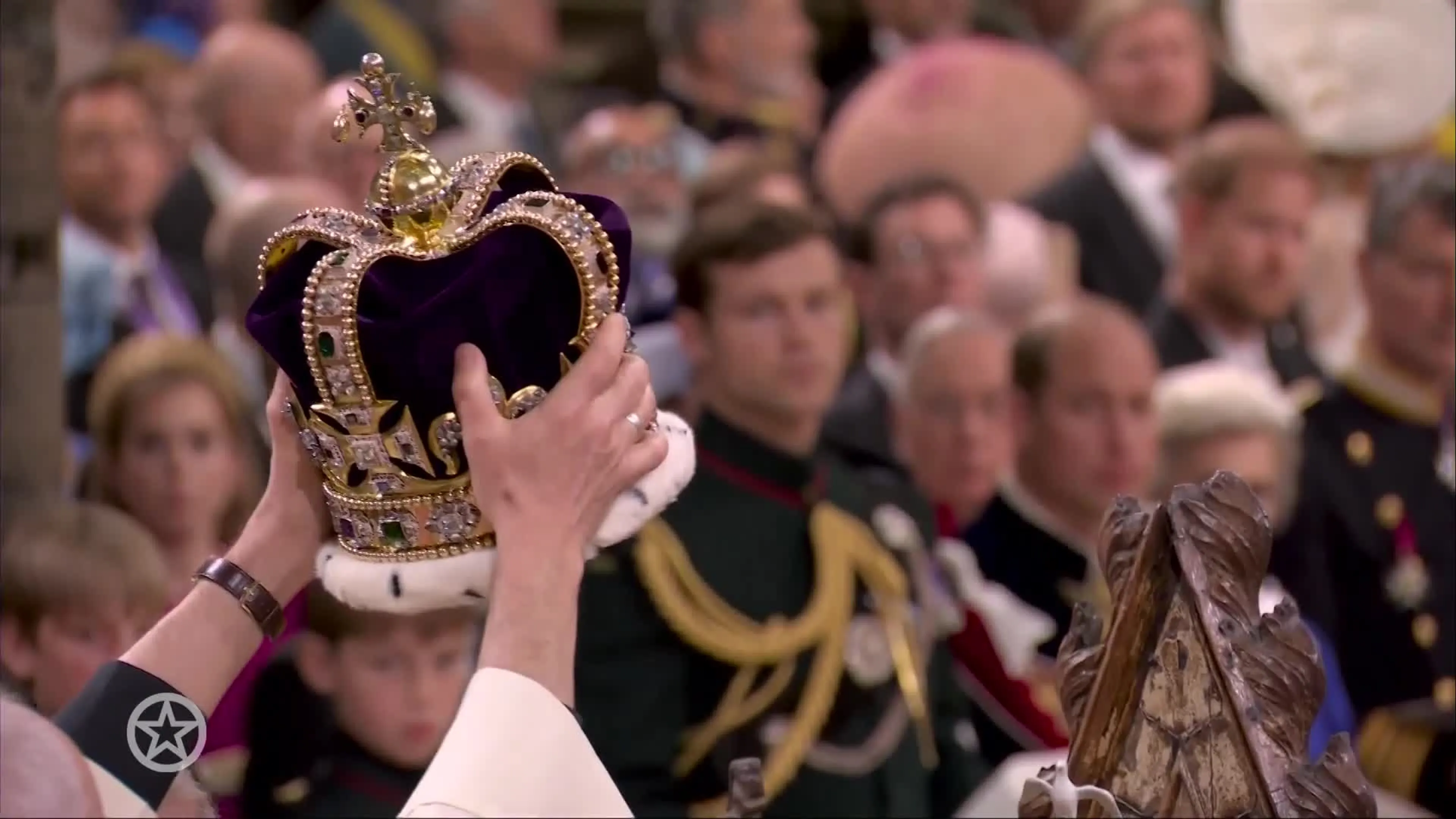 Koning Charles gekroond in Westminster Abbey