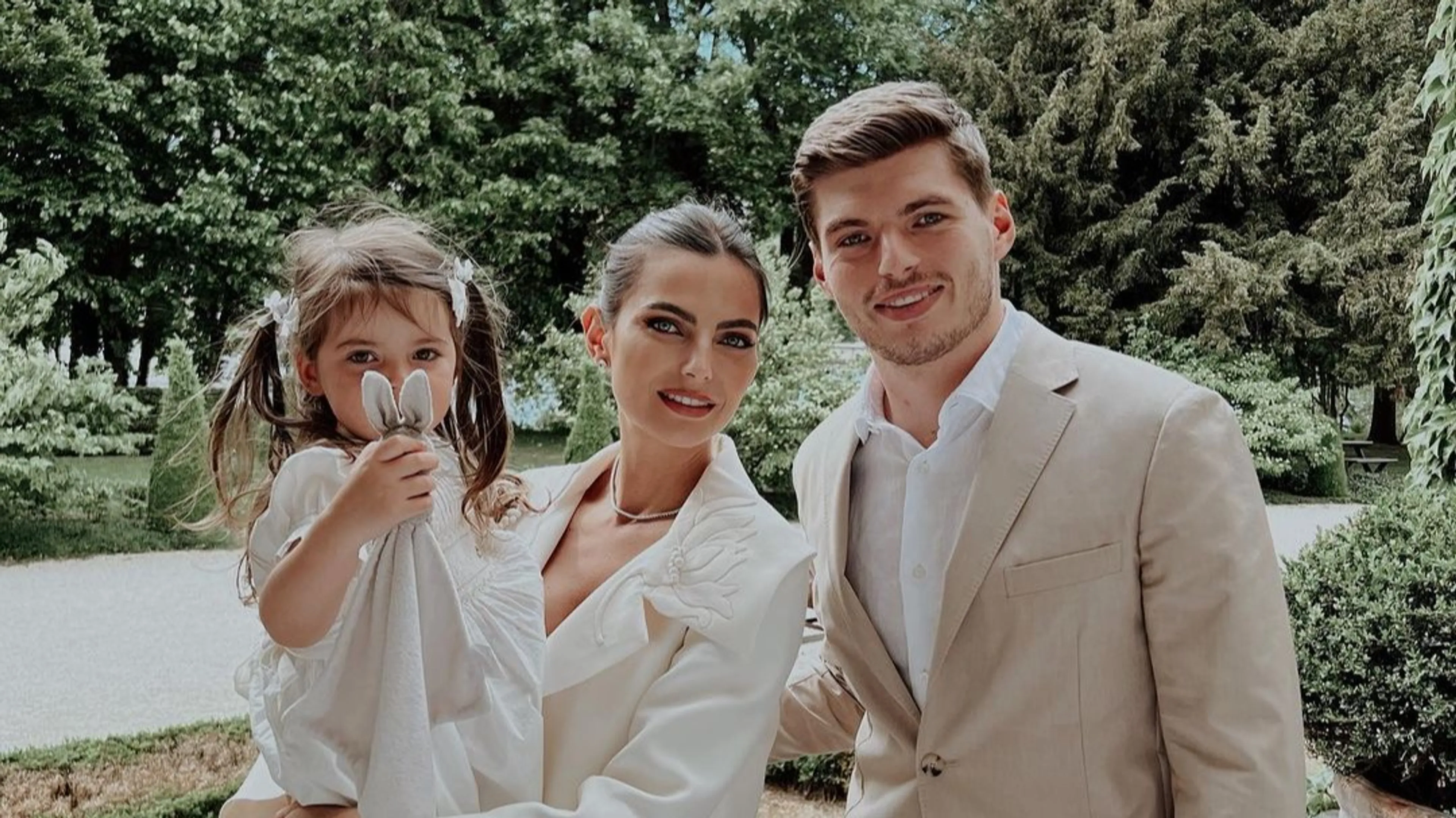 Kritiek op vriendin van Max Verstappen