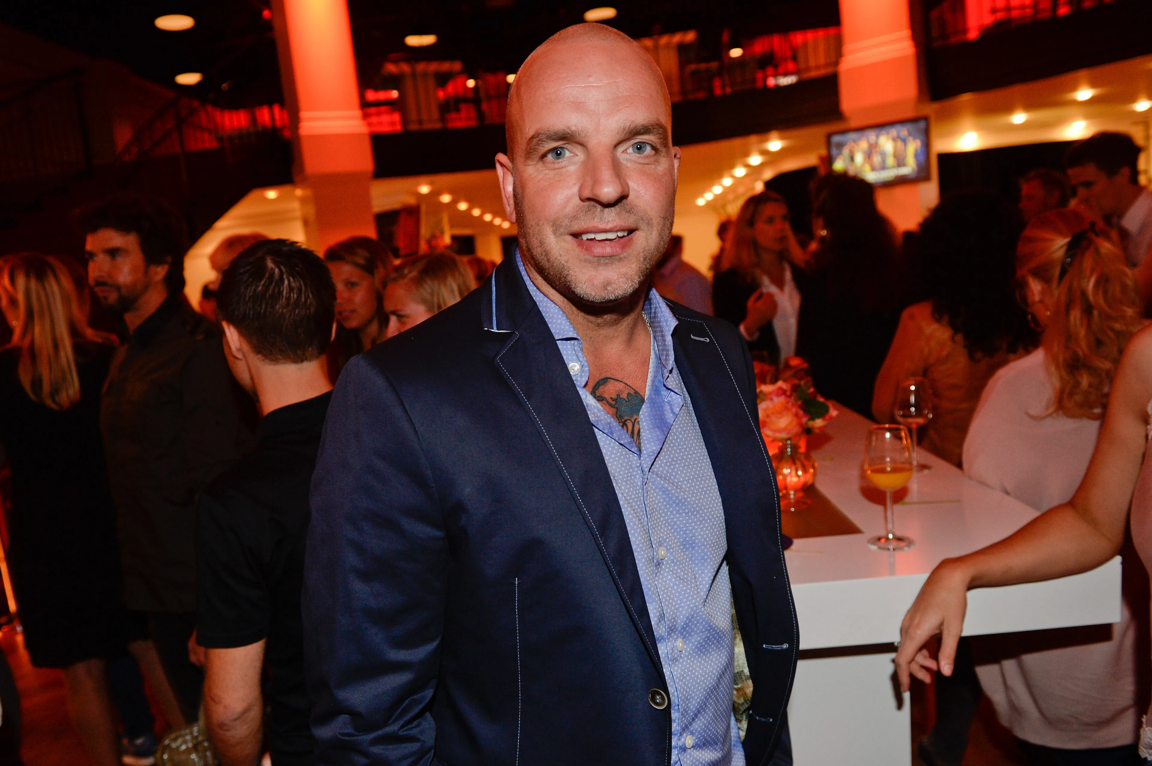 ZIEN! Nieuwe look voor Andy van der Meijde
