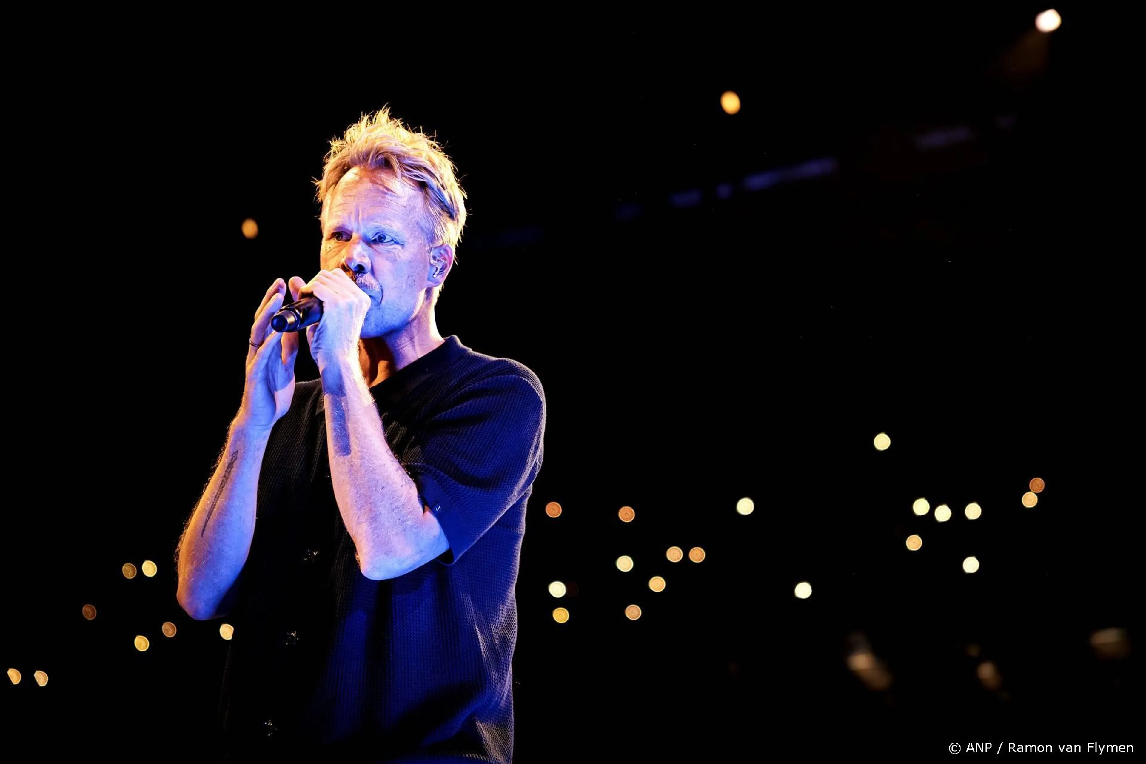 Diggy Dex kijkt na burn-out anders naar geluk