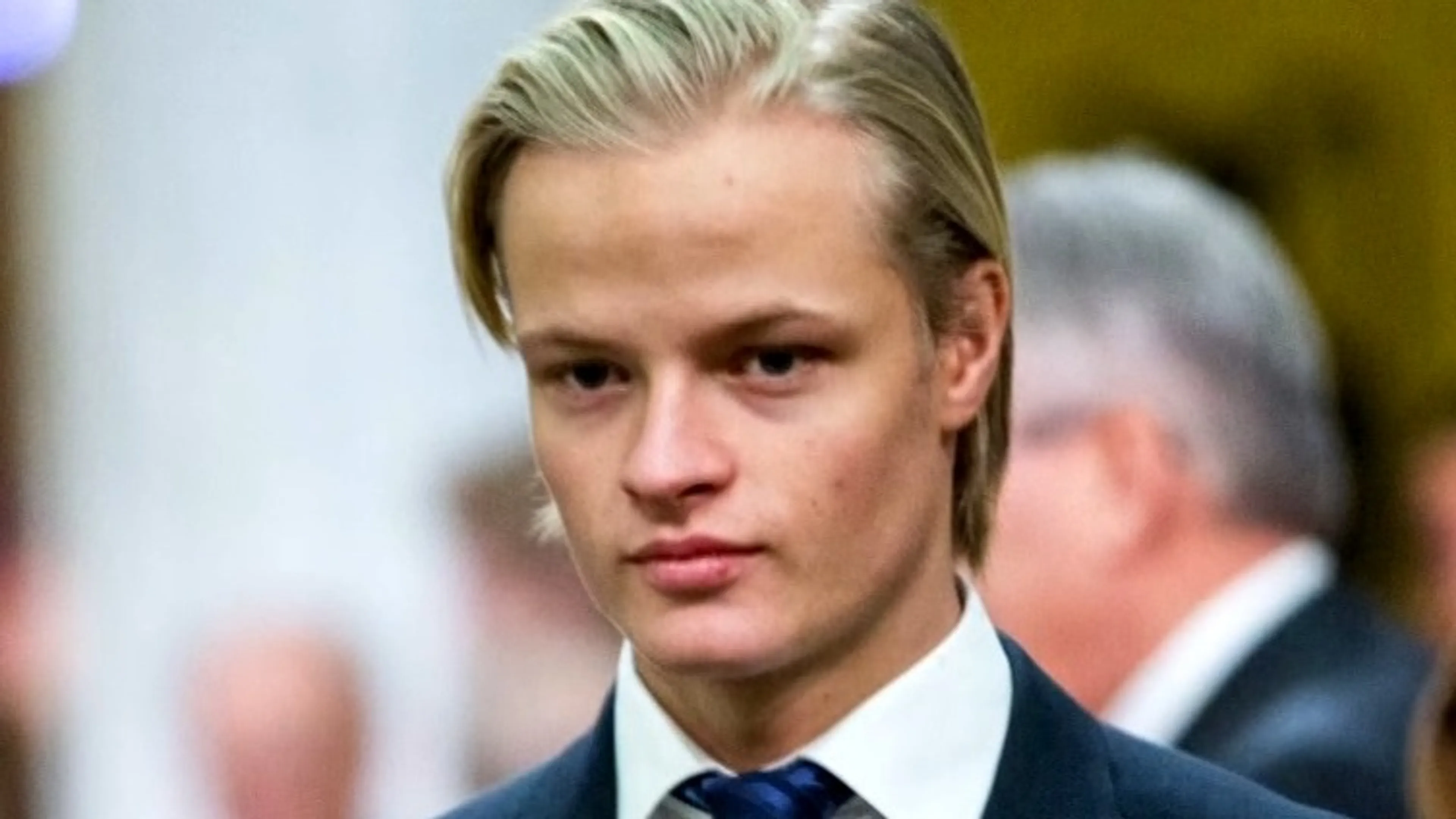Marius Borg Høiby breekt bij afleggen eerste verklaring: 'Ben gepest'