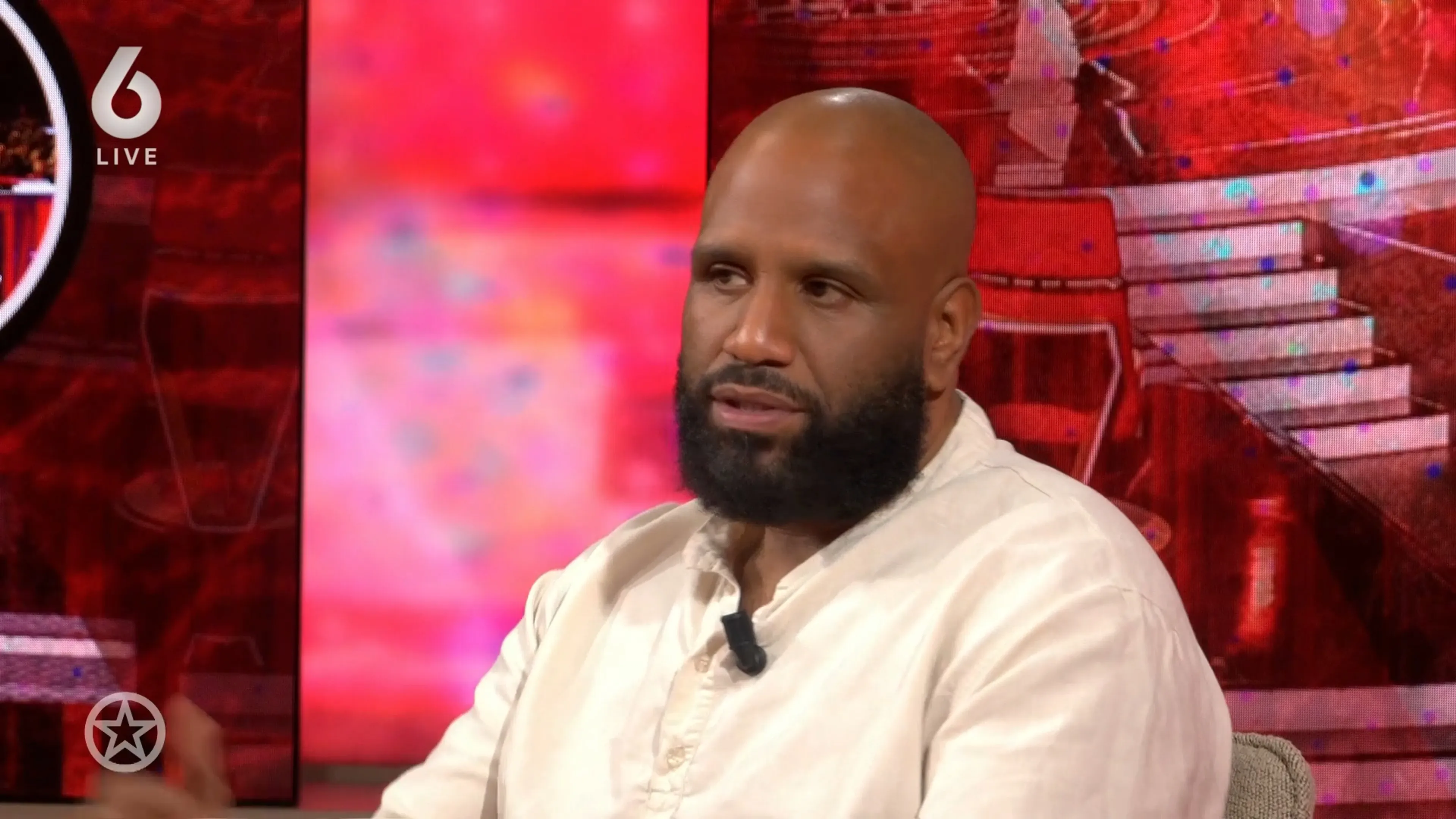 Willie Wartaal laat zich uit over nieuwe gedragsregels en coaches The Voice