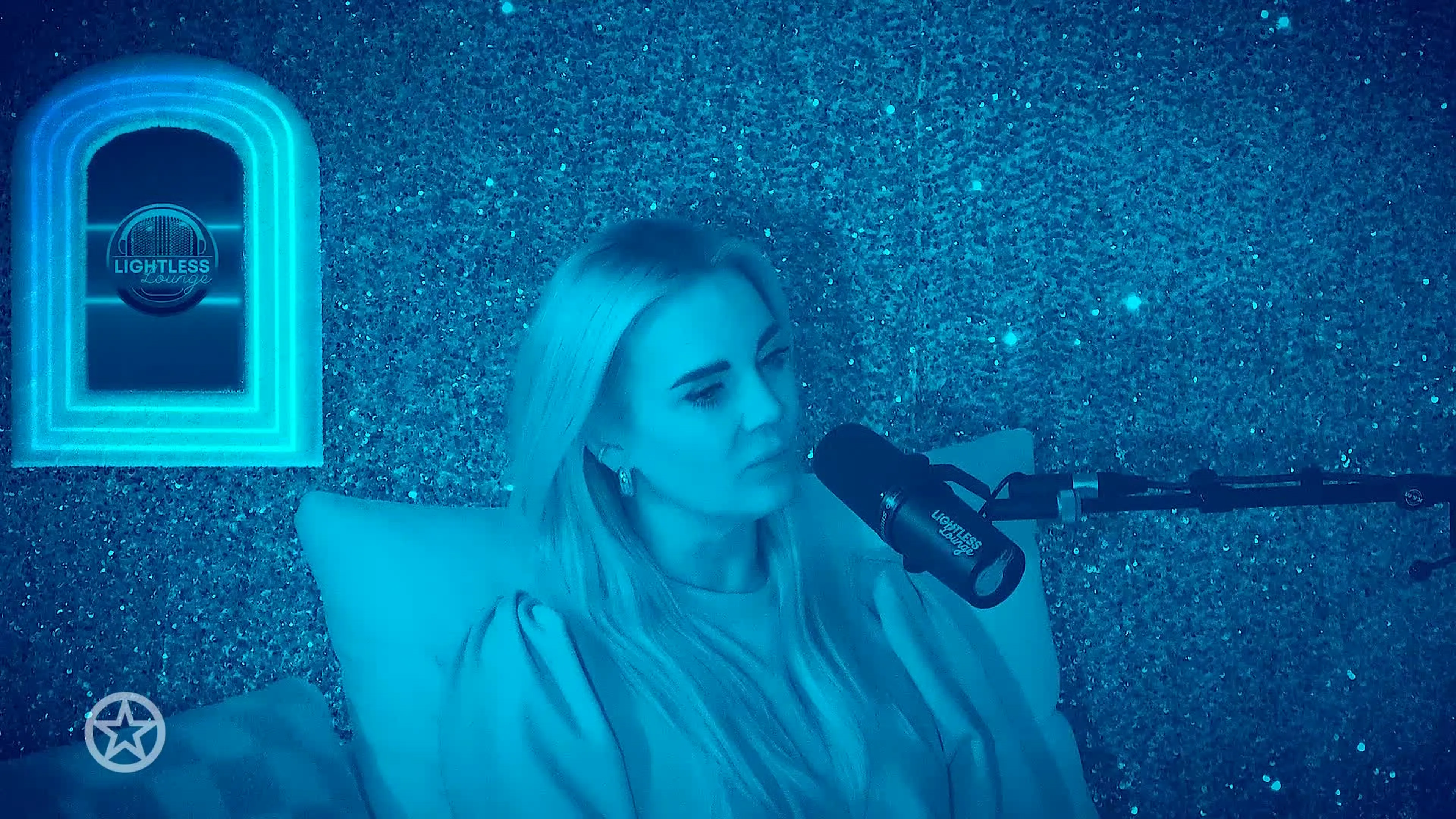 Monique Westenberg sneert naar André's ex Bridget Maasland