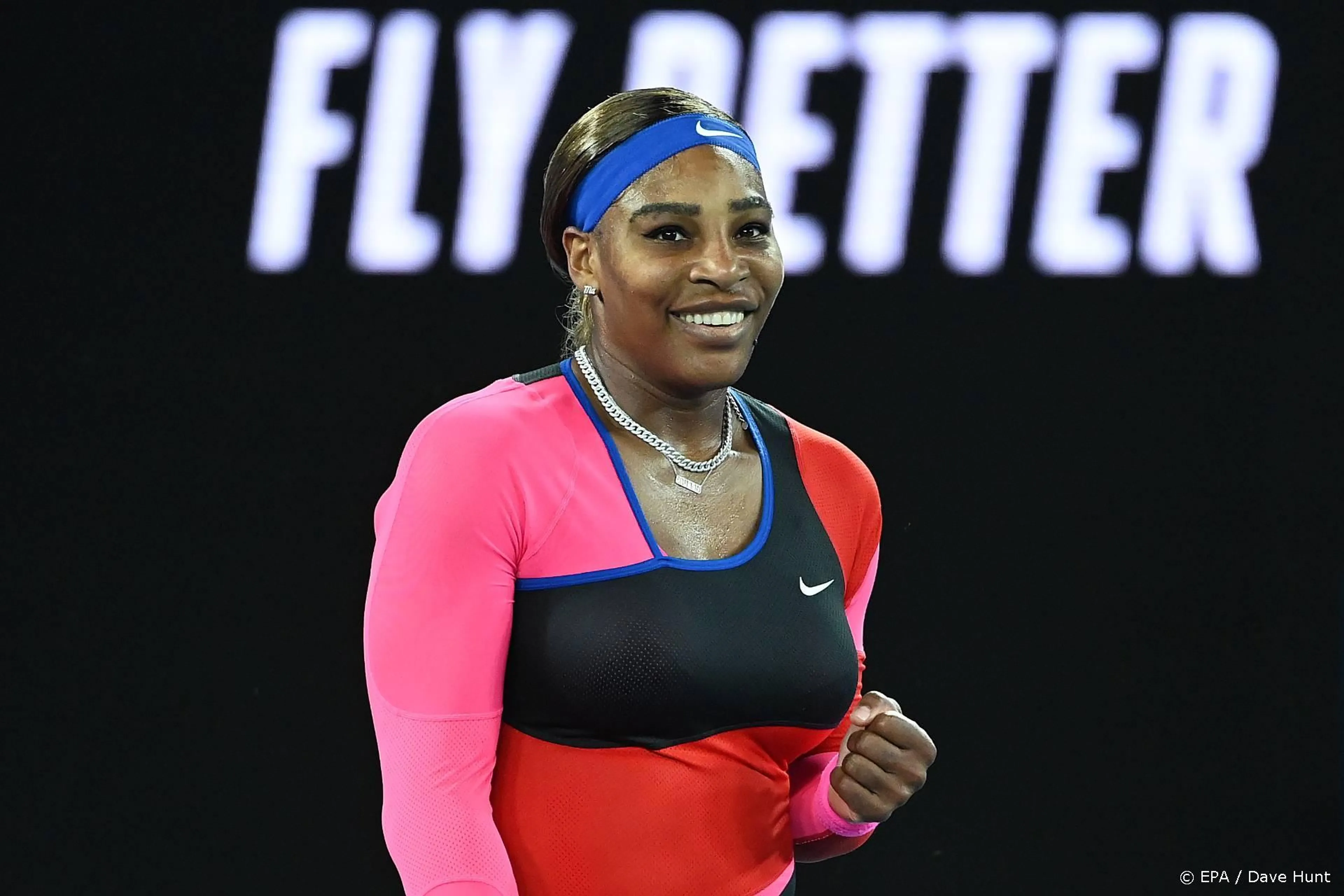 Serena Williams steunt goede vriendin Meghan