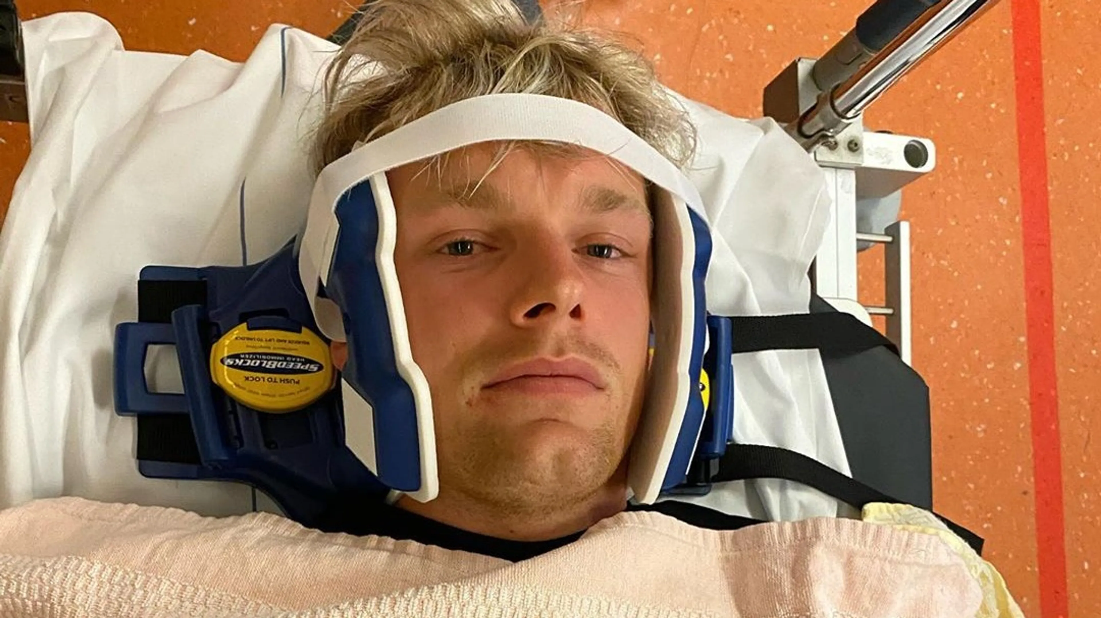 Enzo Knol opgenomen in ziekenhuis