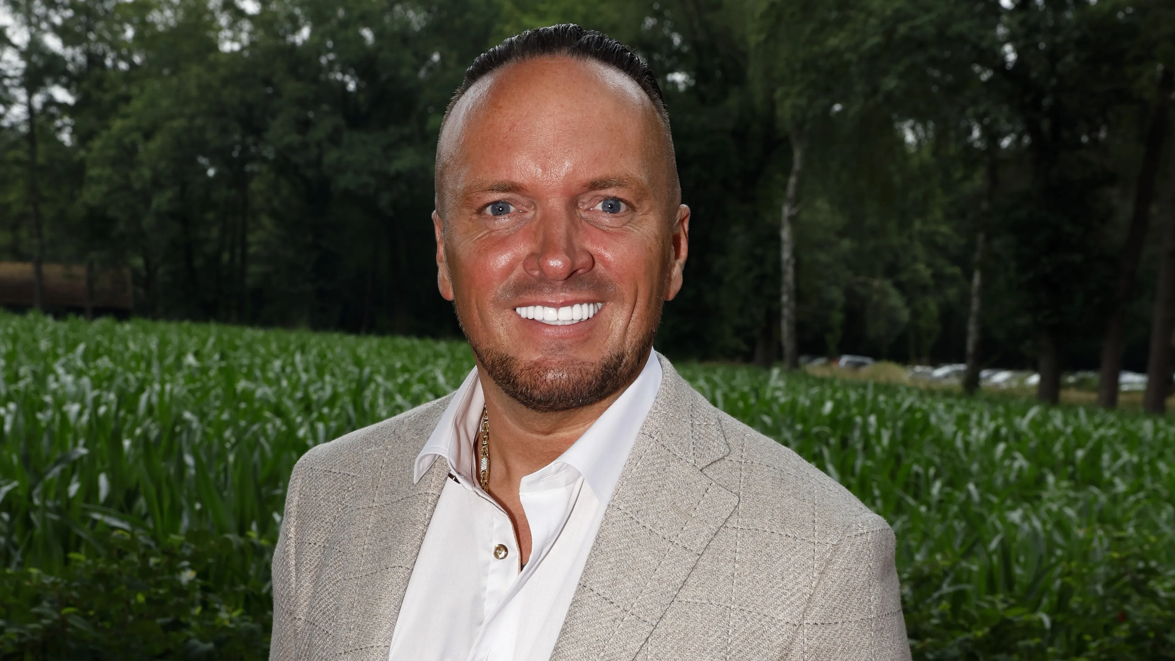  Frank van Etten emotioneel na nieuws over moeder 