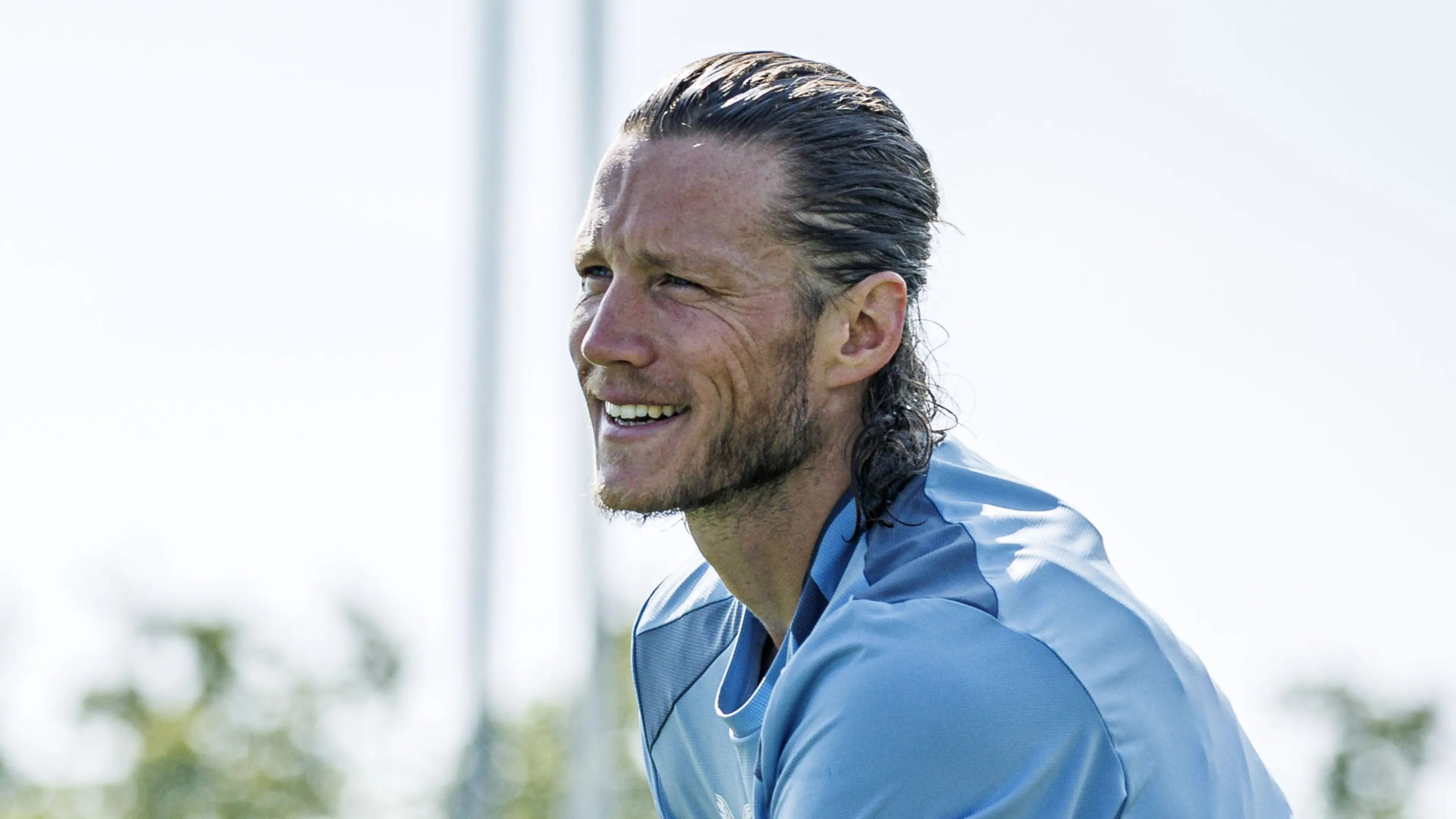Wout Weghorst verloofd met jeugdliefde Nikki van Esch: 'Yes'