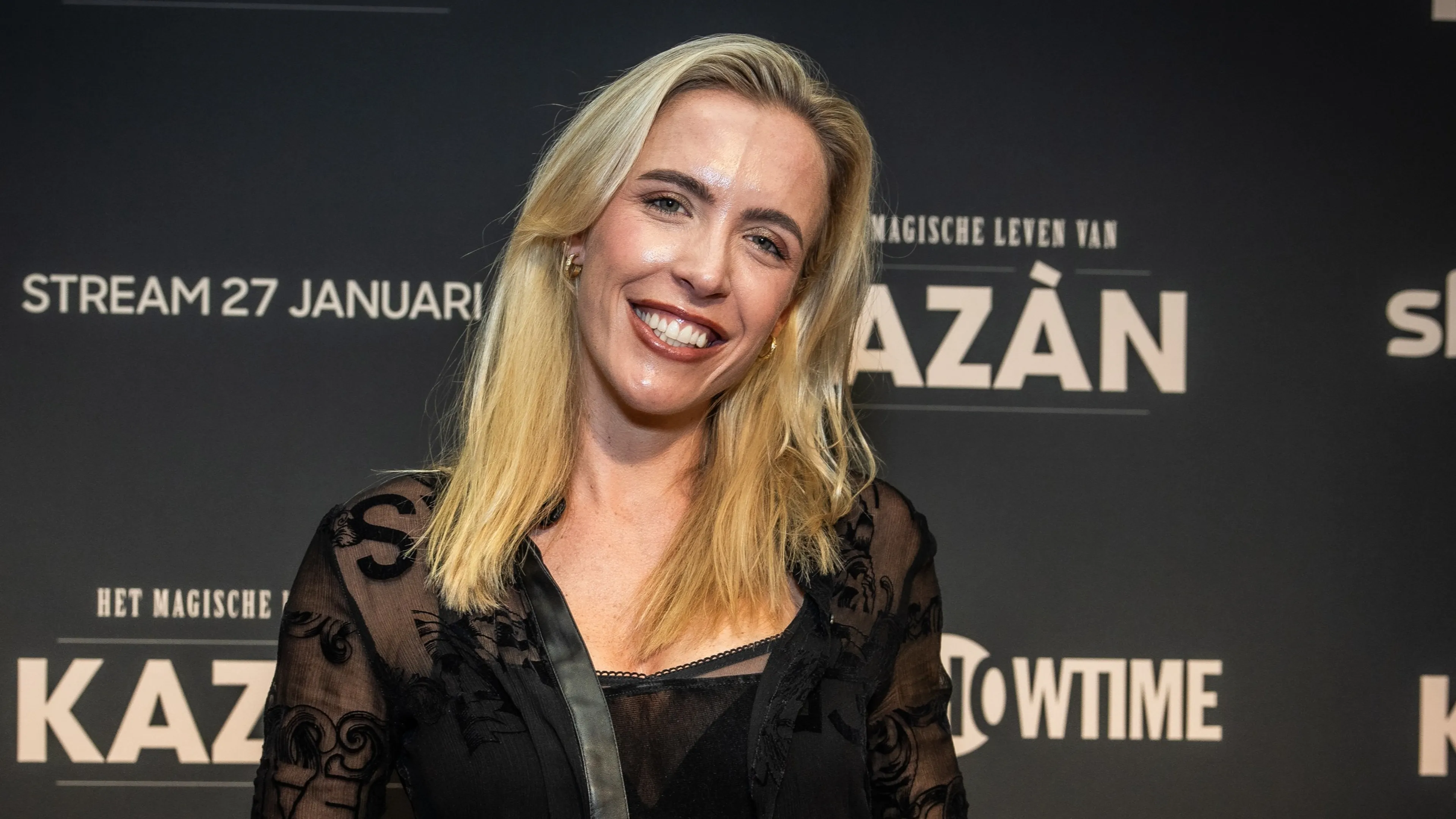 Lara Kazàn moest huwelijk uitstellen door spierverlamming, hoe gaat het nu?
