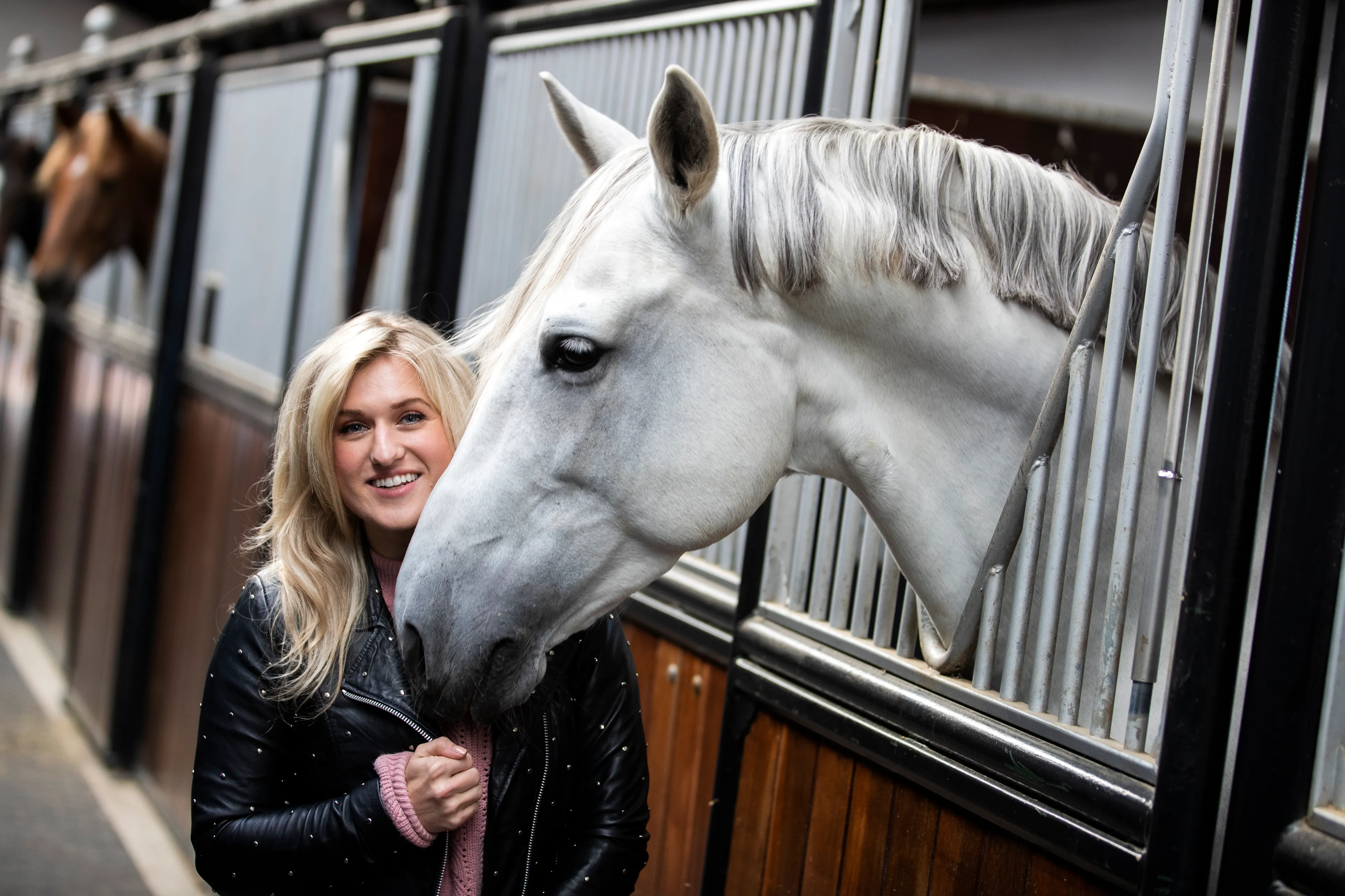 Britt Dekker emotioneel over George