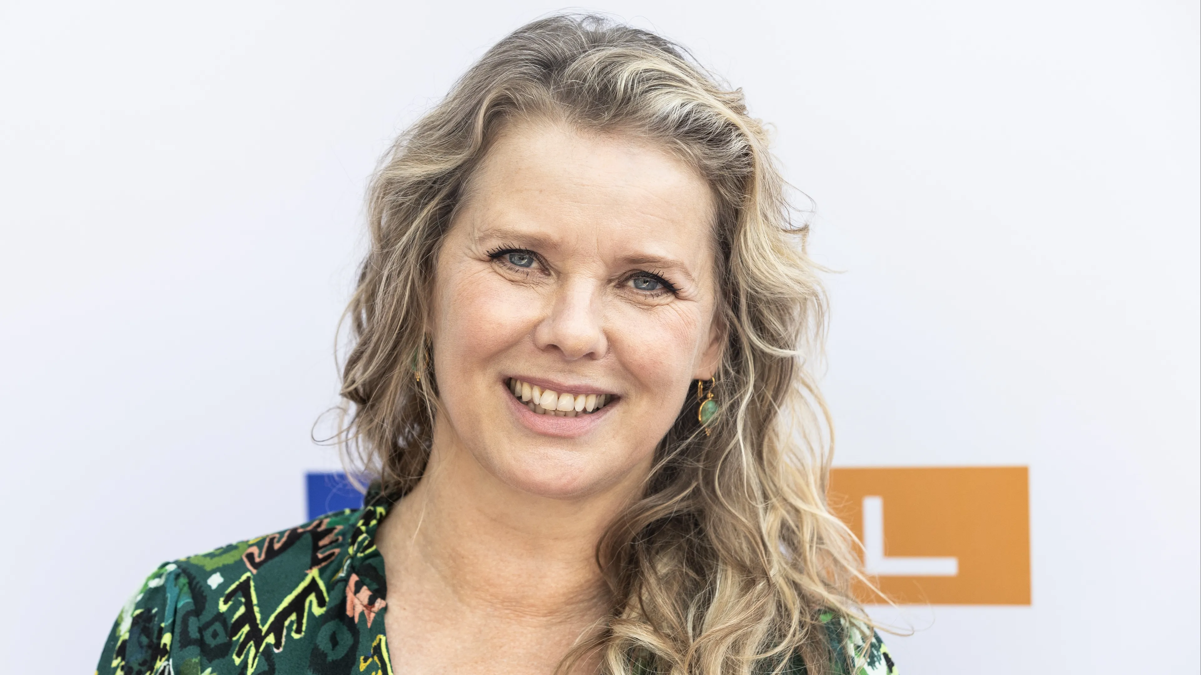 Babette van Veen naar kaakchirurg door stressvolle periode