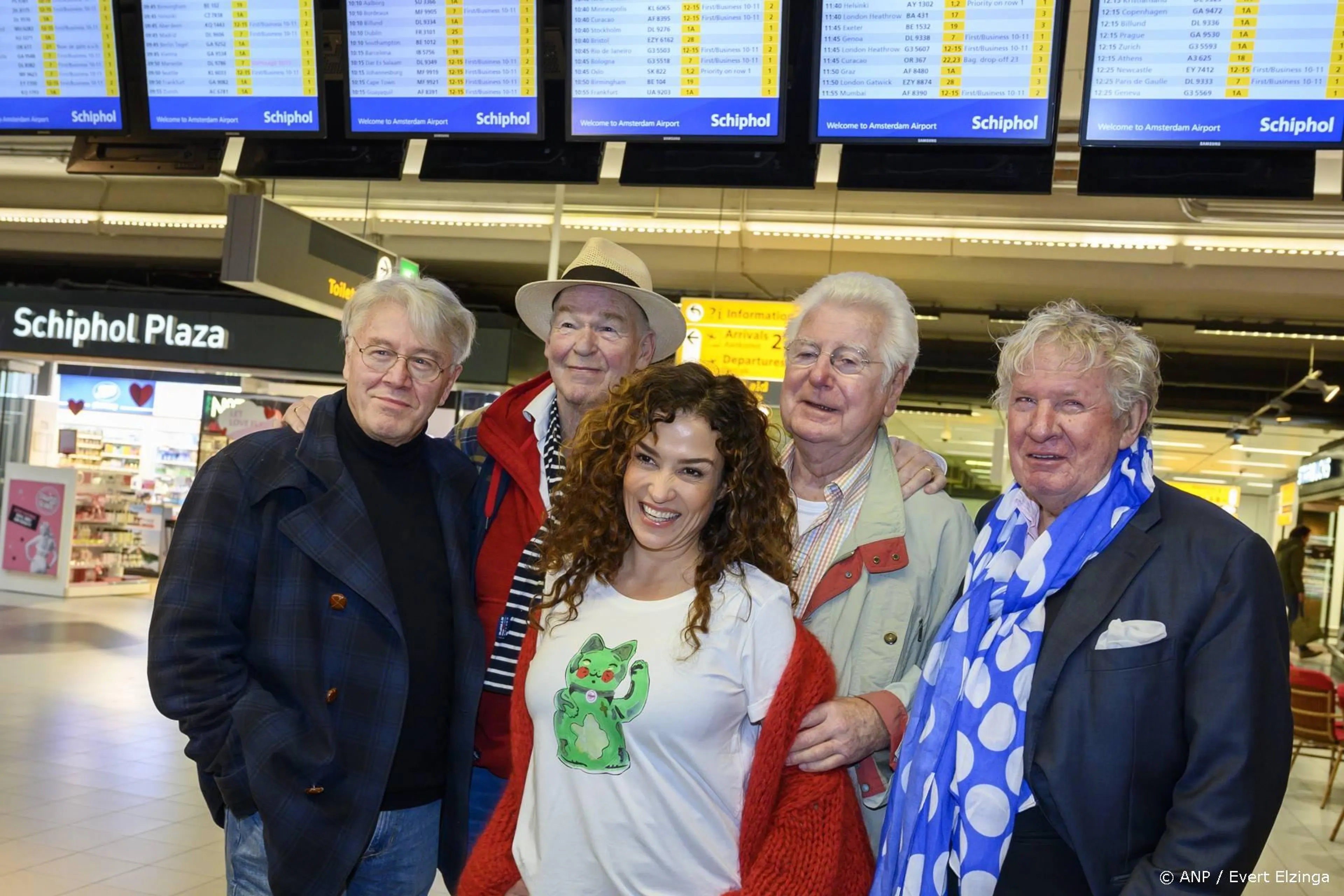 Barrie Stevens eert wijlen Peter Faber: 'Hij had iets heel ondeugends'