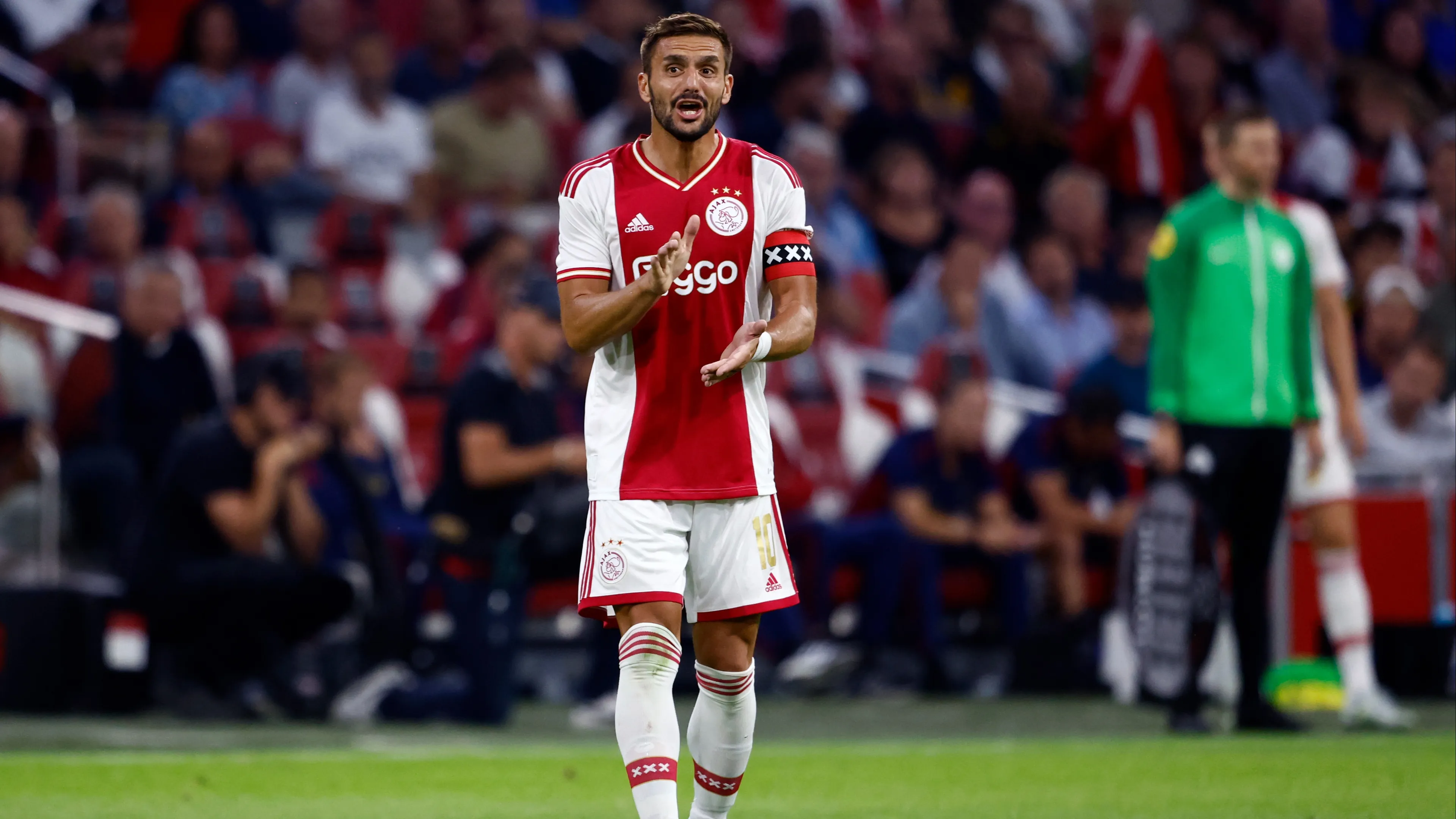 Ajax-voetballer Tadic slachtoffer gewelddadige roofpoging