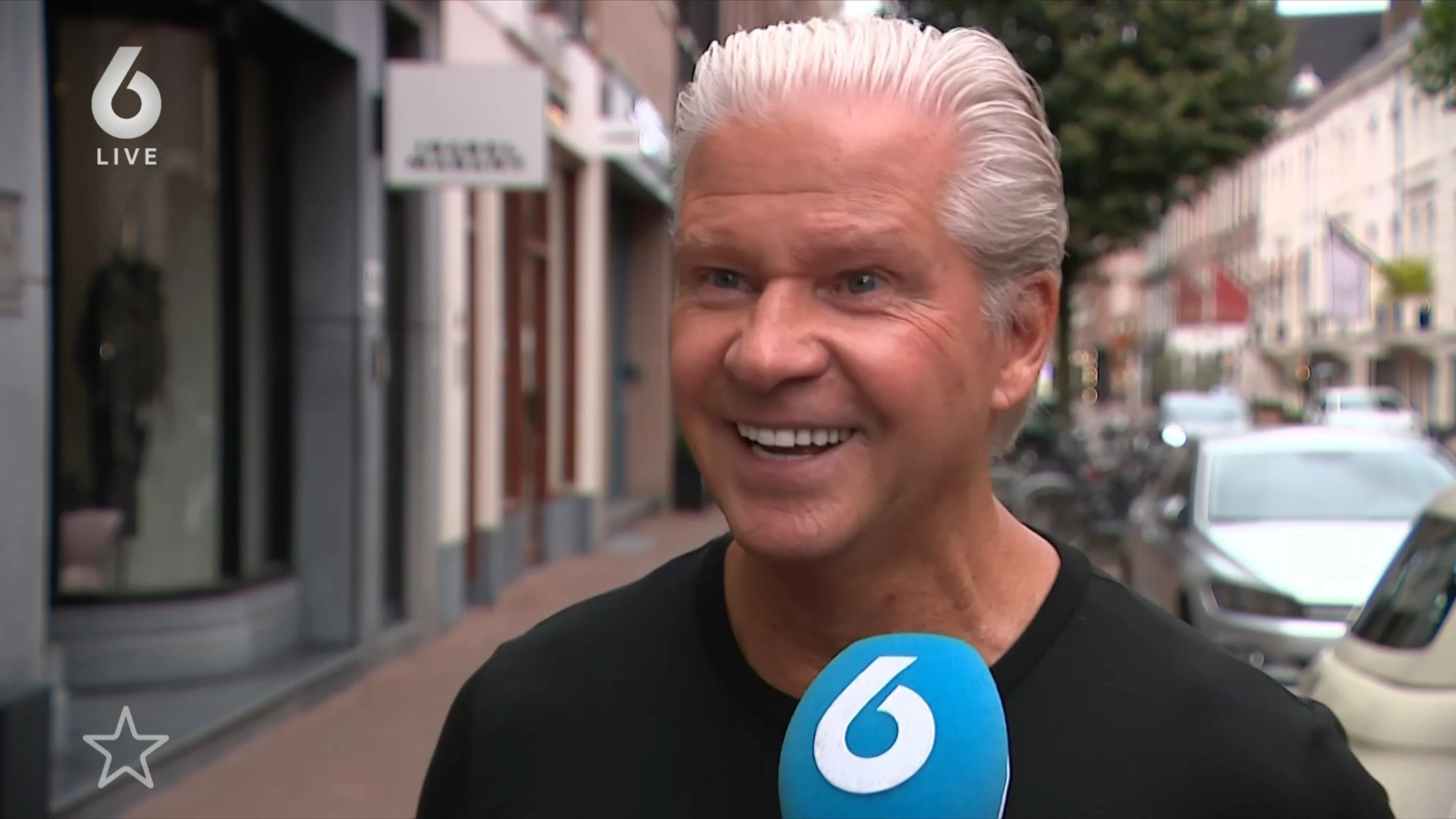 Dries Roelvink duikt zonder het te weten op in filmpje van cryptoplatform