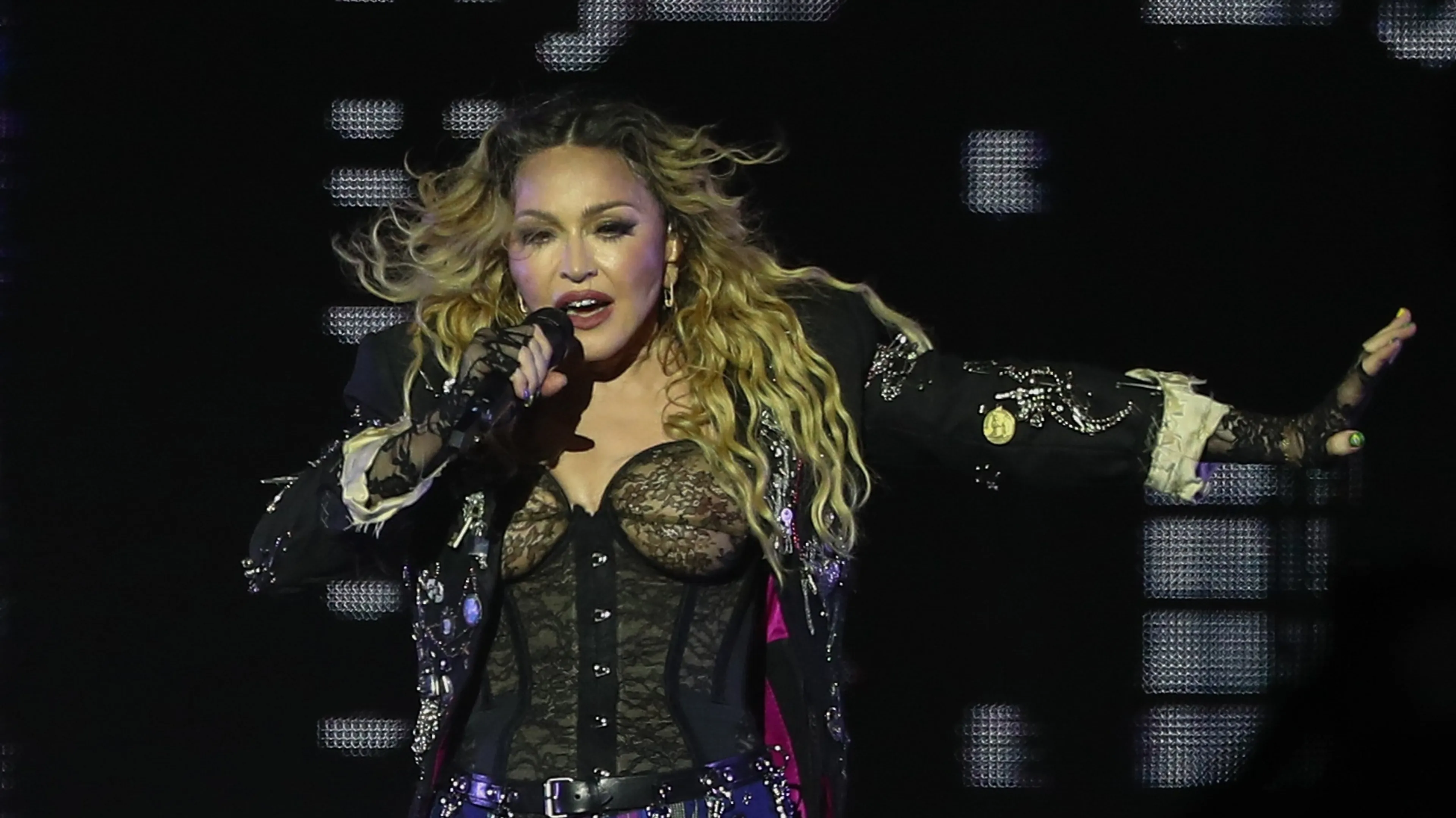Nieuw comebackalbum Madonna geprezen door critici: 'Haar beste werk in jaren'