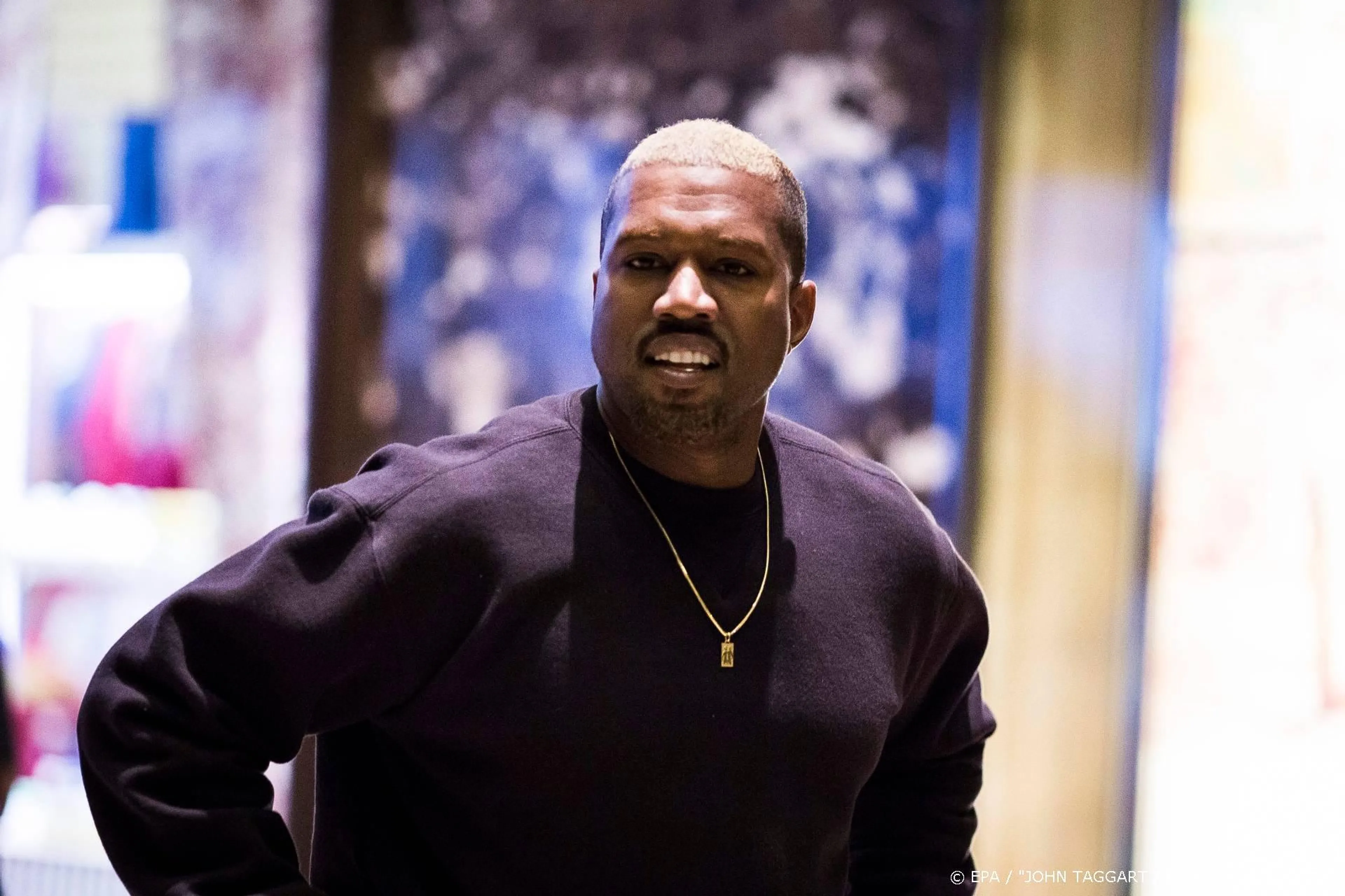 Kanye loopt mee met Floyd-protest in Chicago