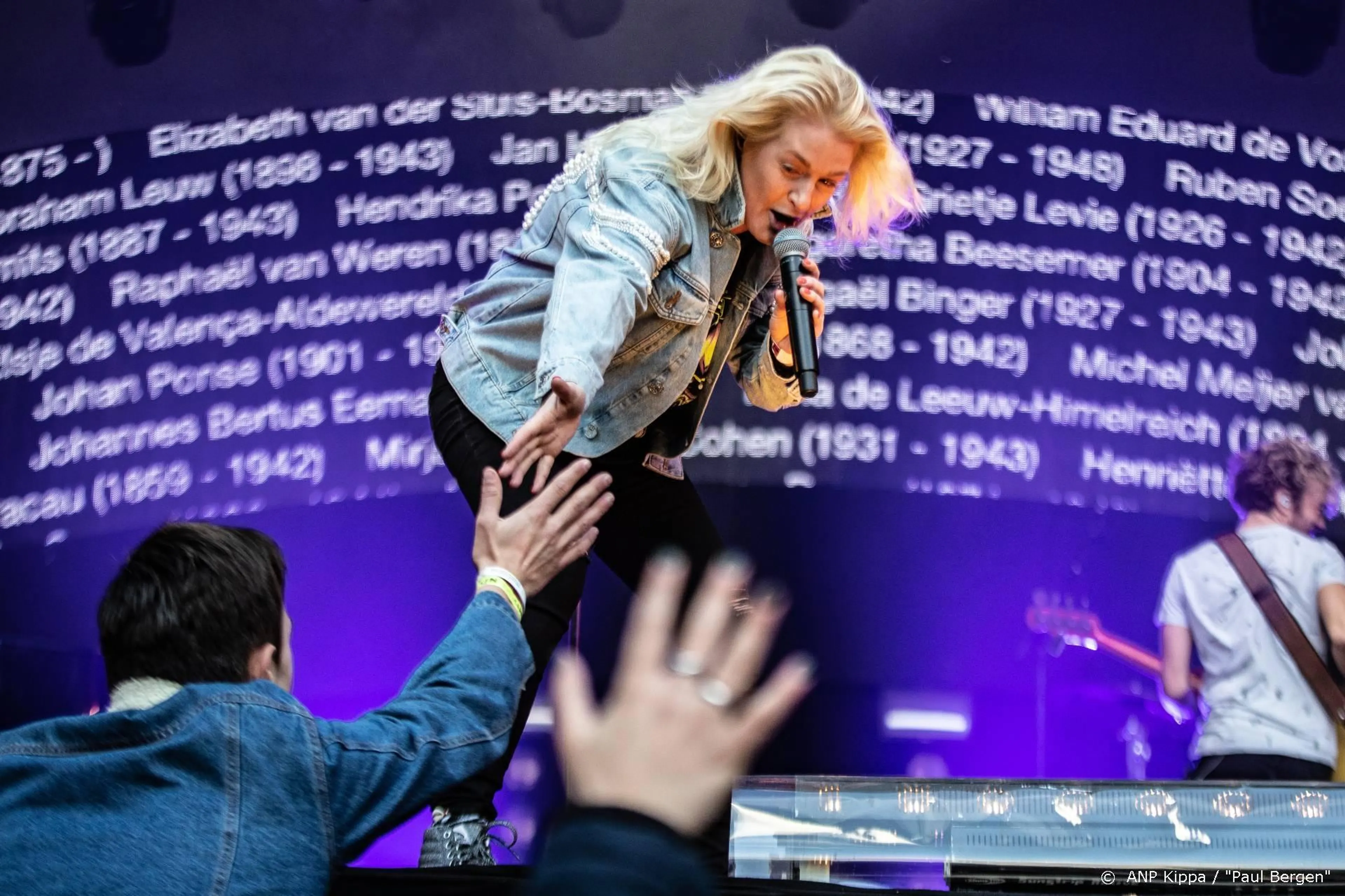 Miss Montreal ziet muziek schrijven als 'obstakel'