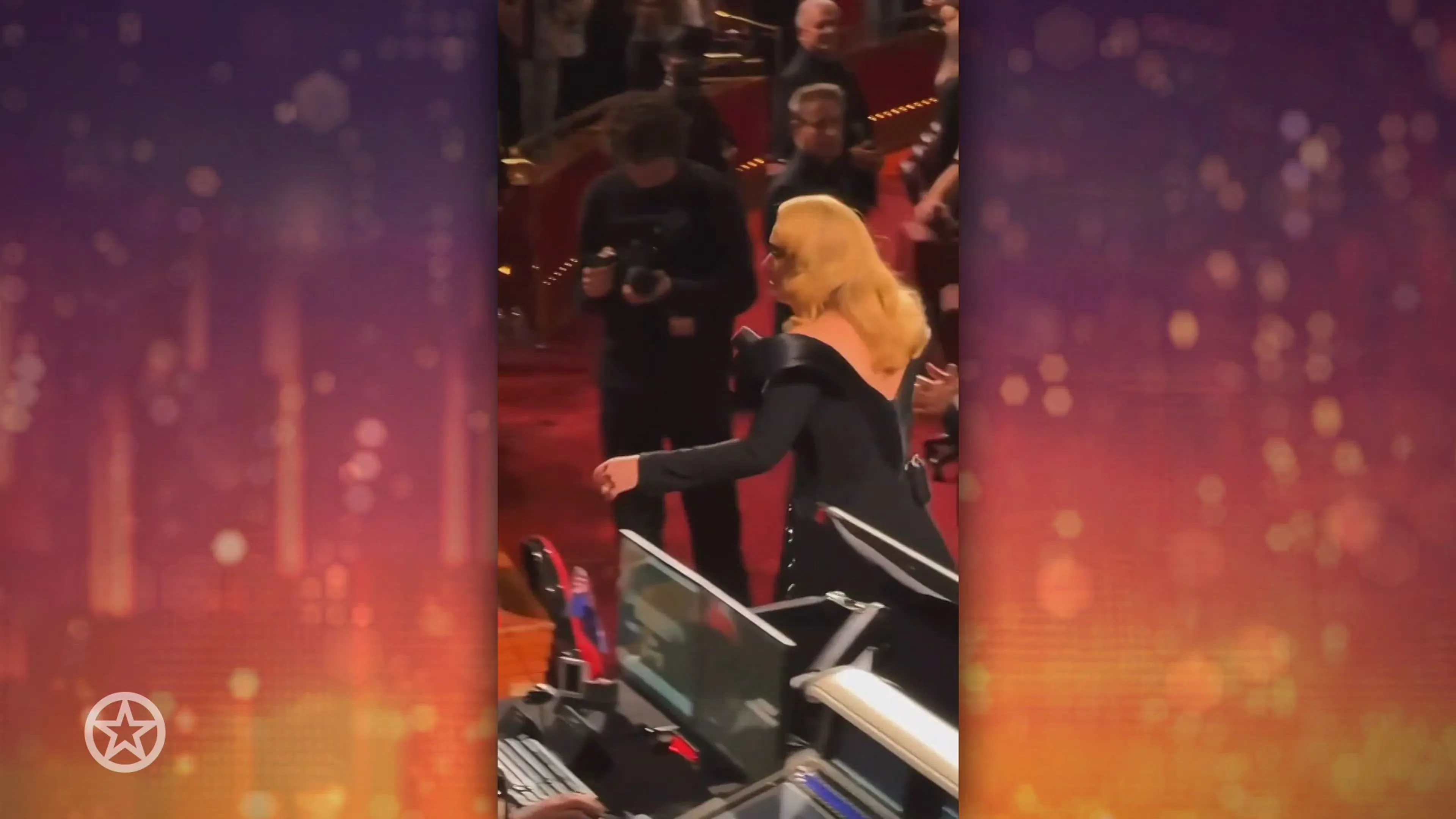 Adele vliegt Céline Dion huilend in de armen tijdens concert