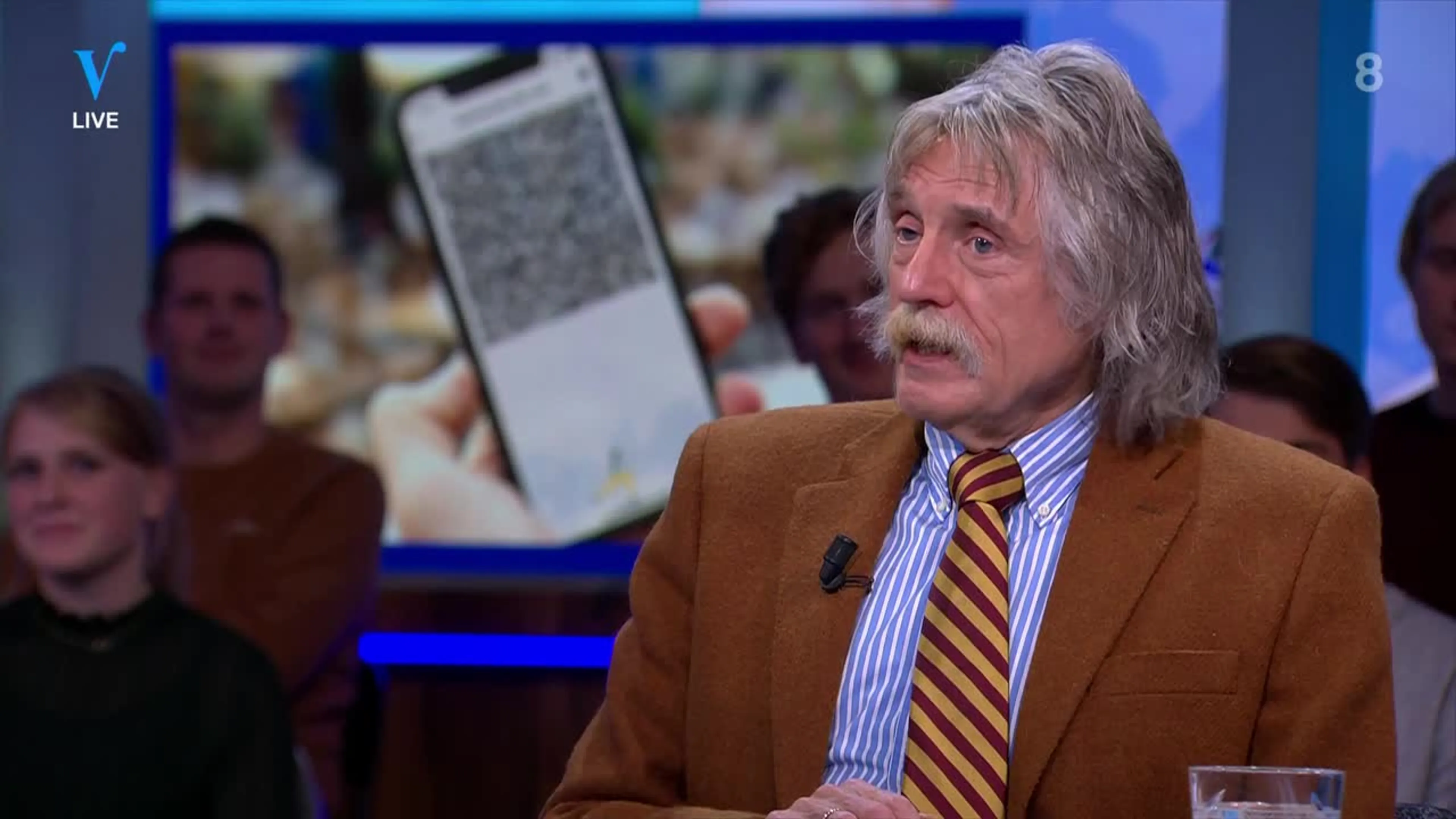 Johan Derksen verbaast vriend en vijand: "Ik heb het wel gehad, het boeit me niet meer"