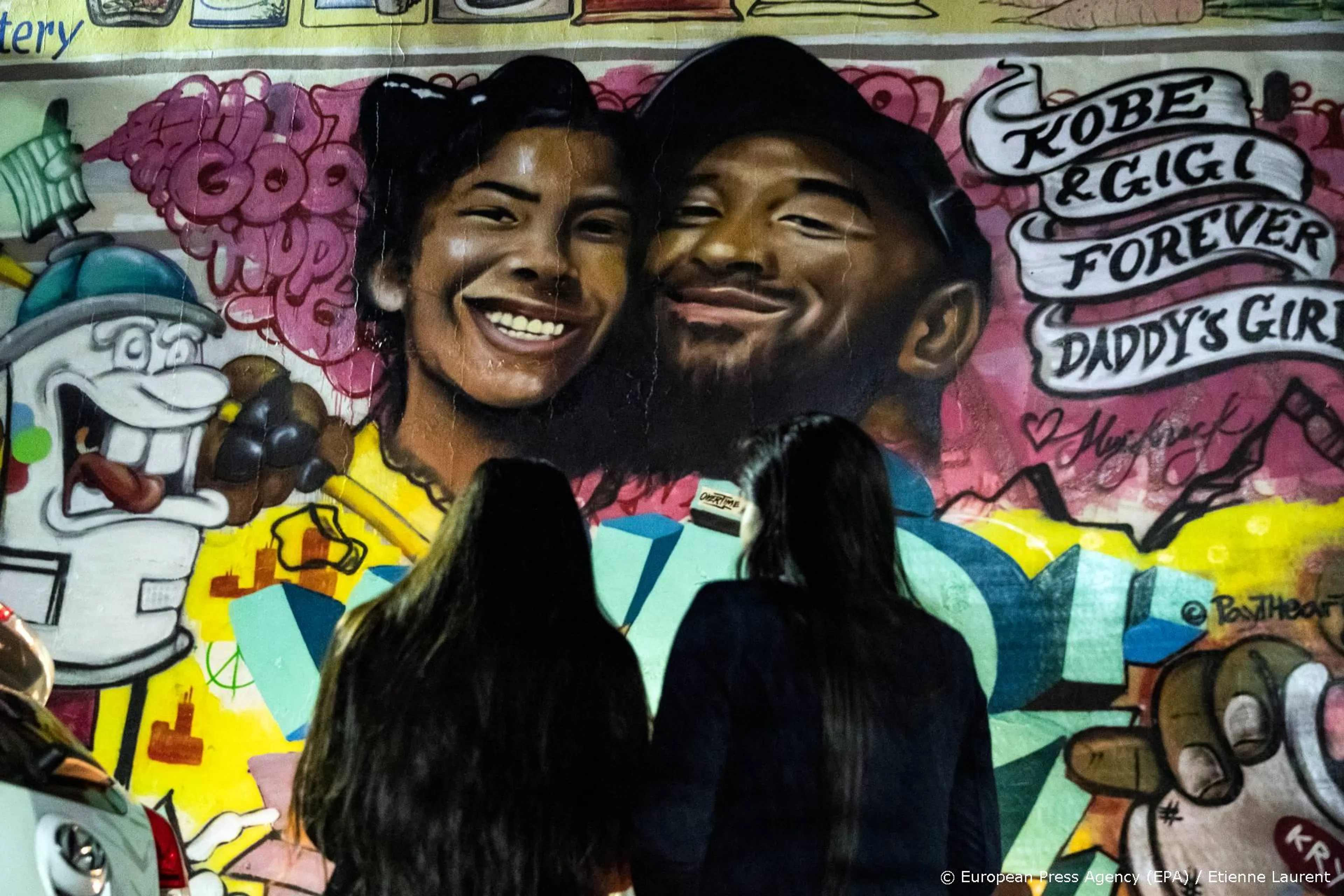 Vanessa Bryant herdenkt Kobe en dochter Gianna met brief