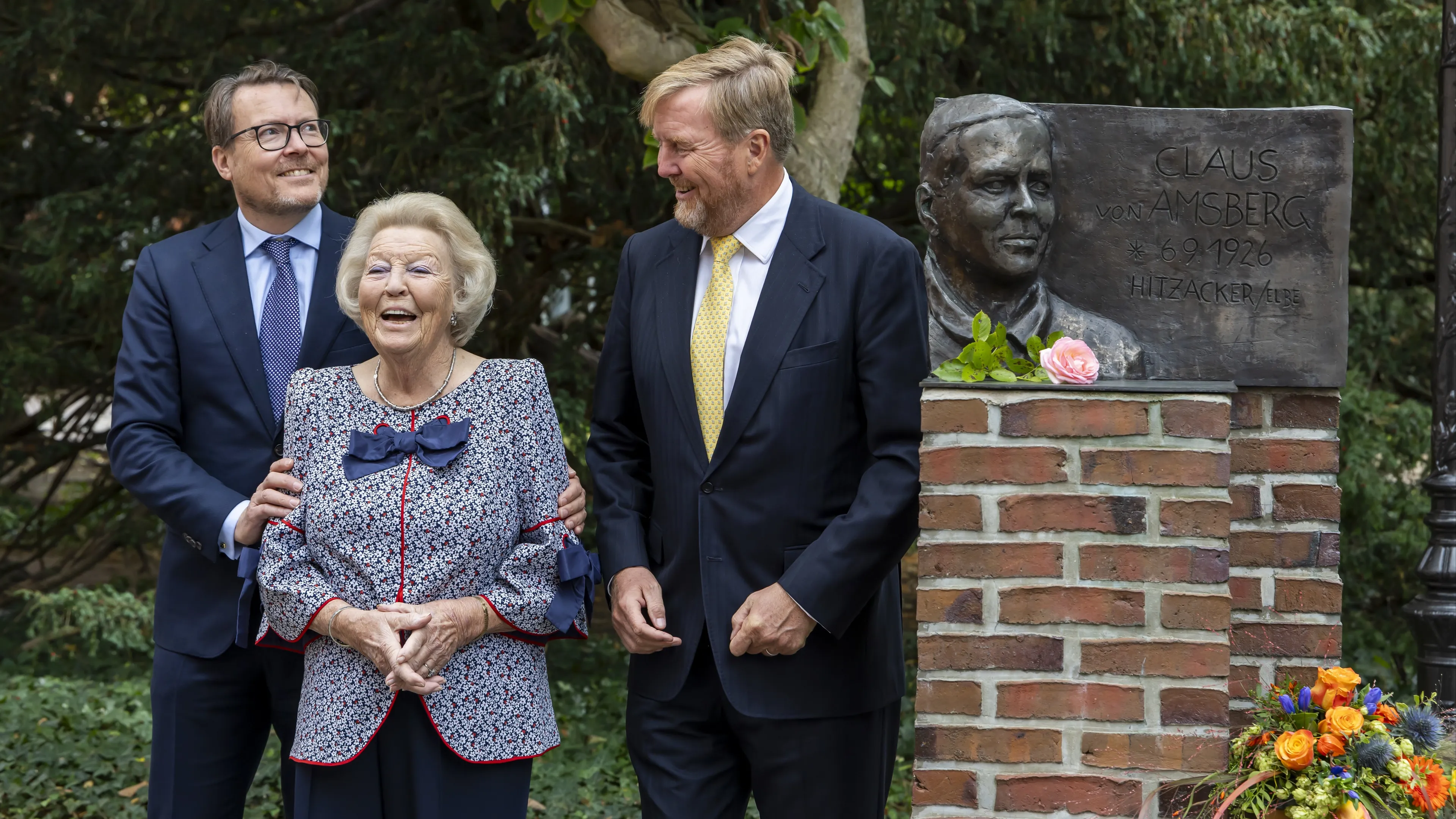 Mooie en emotionele dag voor koninklijke familie rond 100e geboortedag prins Claus