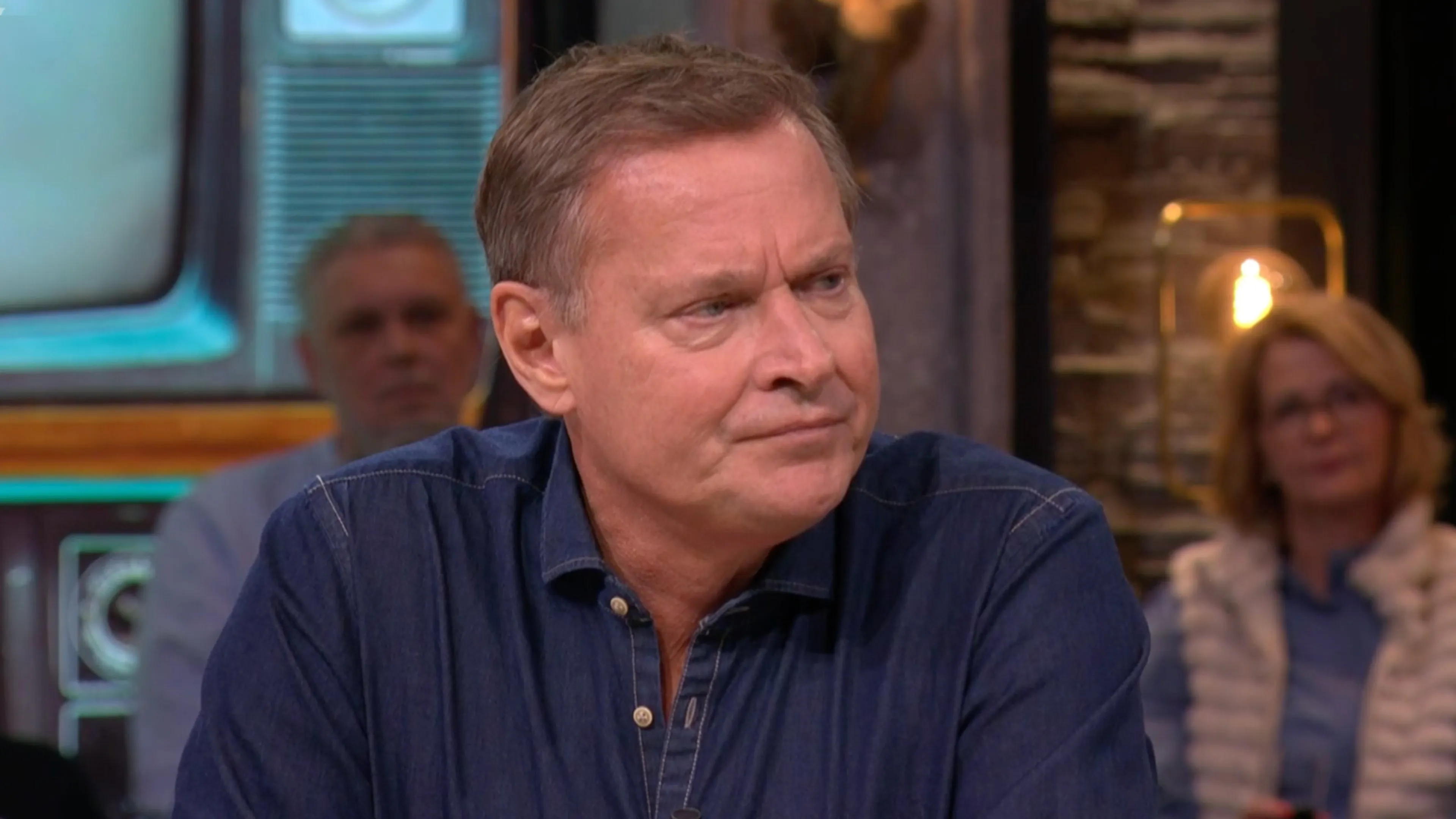 Albert Verlinde kreeg boos appje van KRO-NCRV na kritiek op Spoorloos (Vandaag Inside)