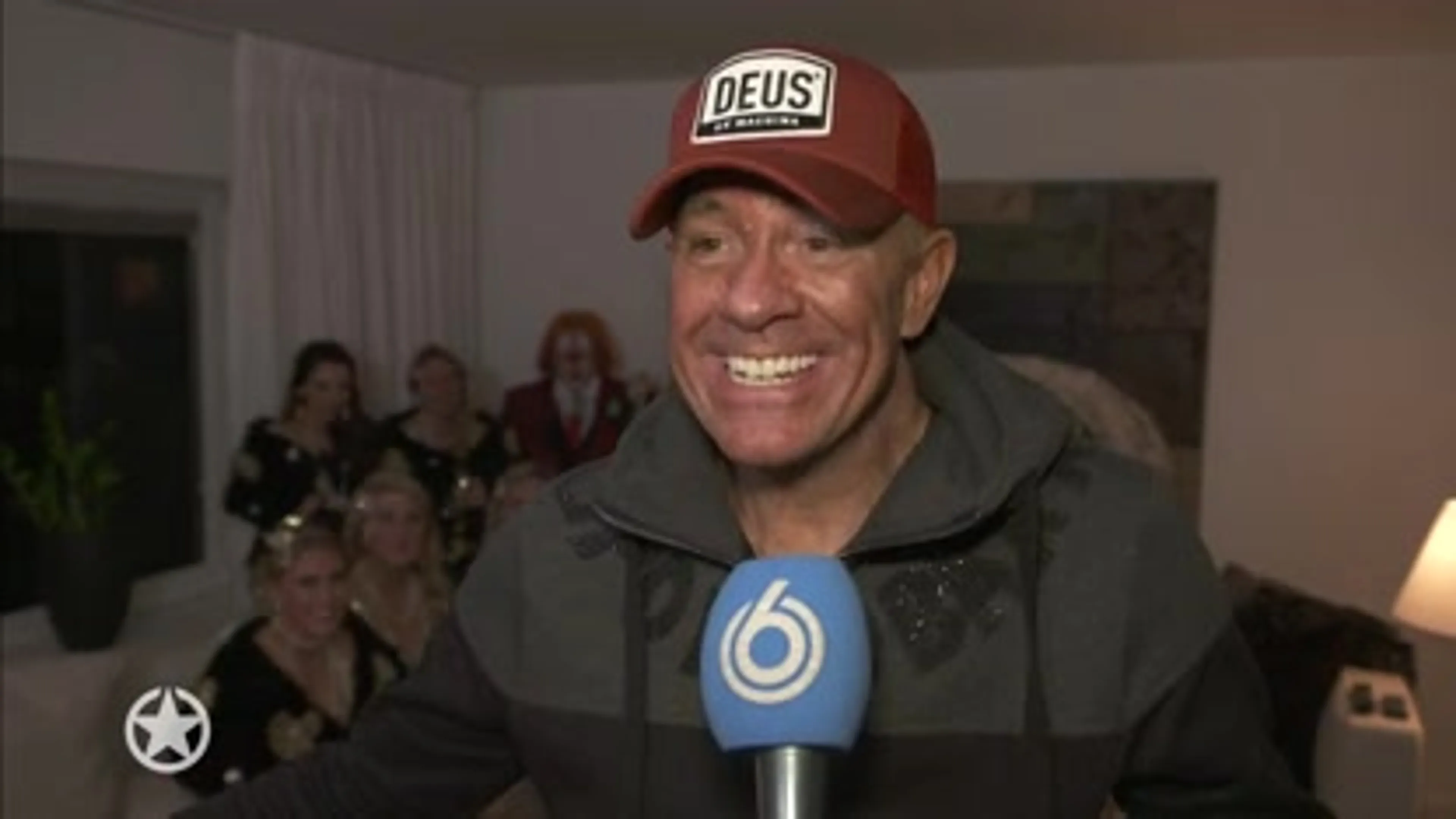 DJ Jean gekroond tot pop-up prins carnaval van Zwolle