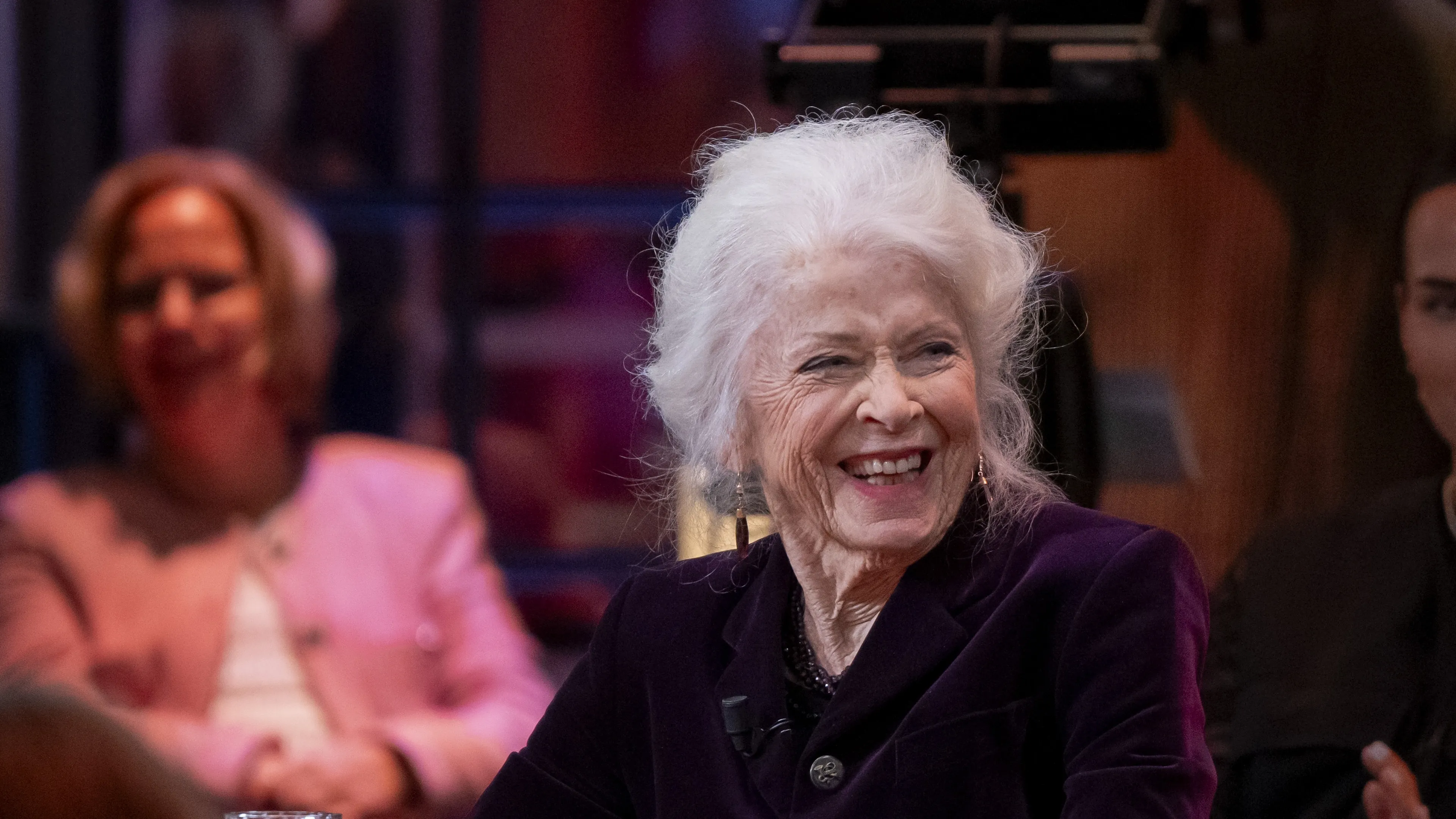 Tv-icoon Sonja Barend (86) overleden 