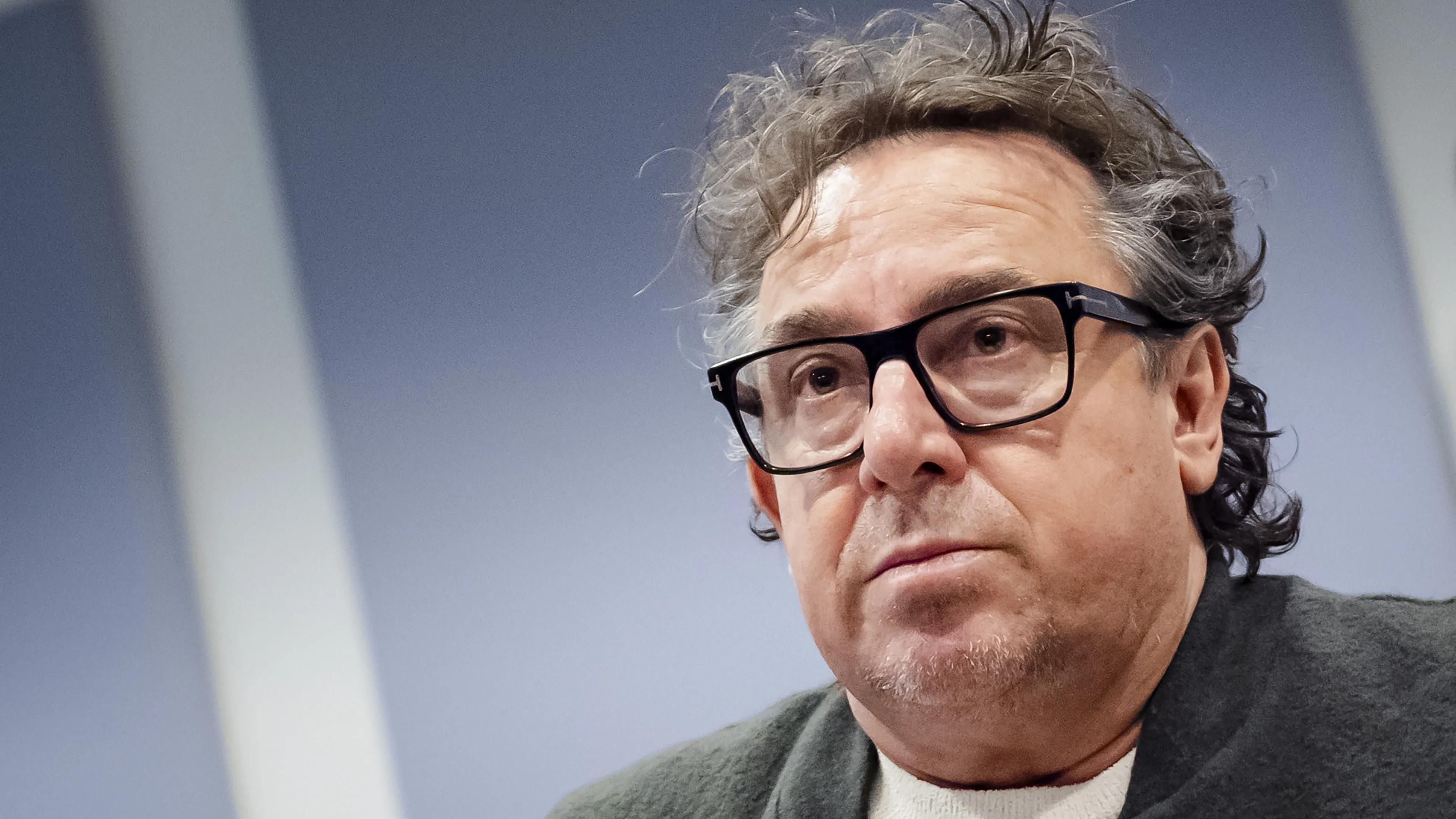 Marco Borsato zichtbaar aangeslagen na reactie OM in rechtszaak