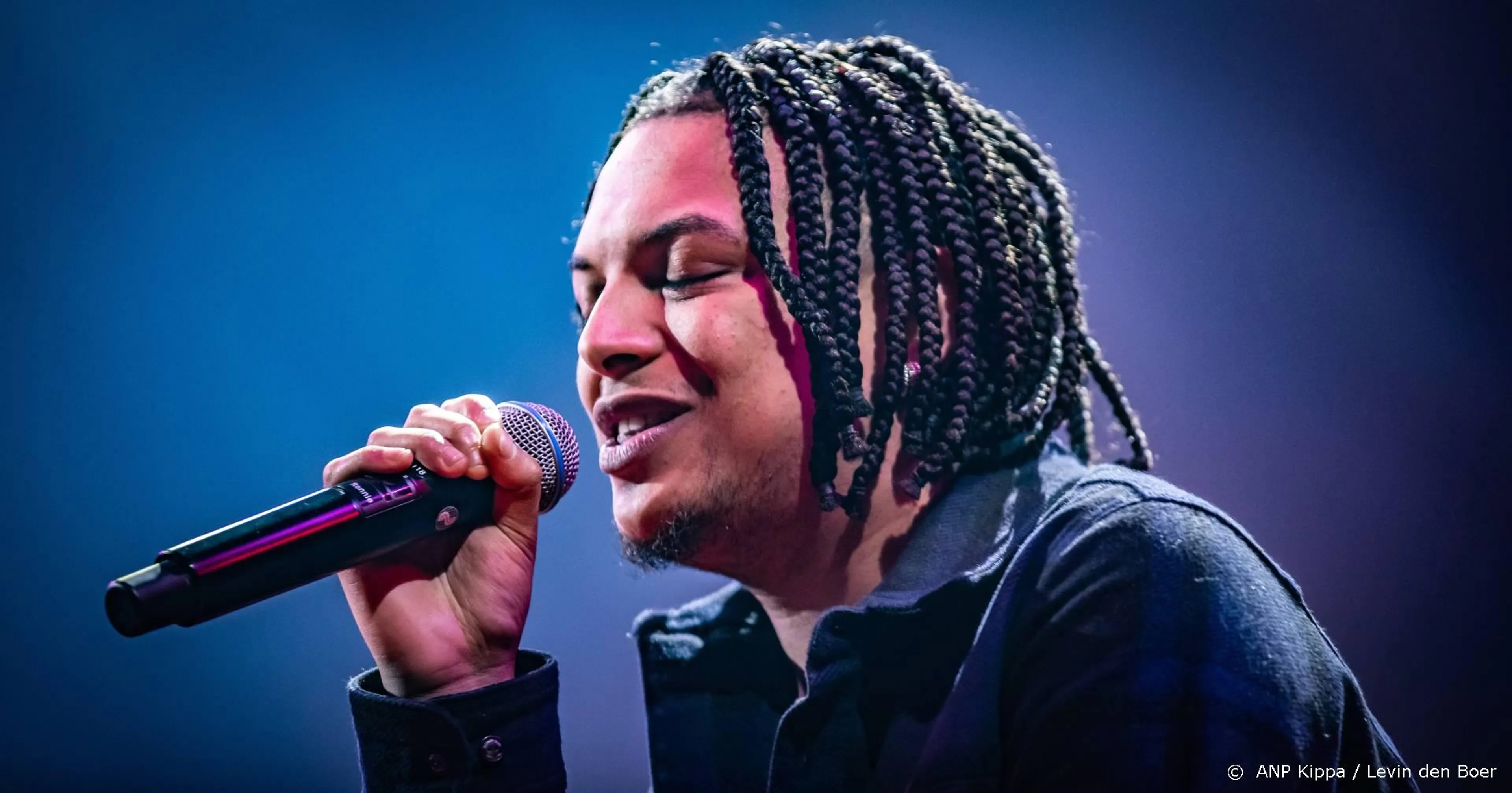 Ronnie Flex rookt al acht maanden geen wiet