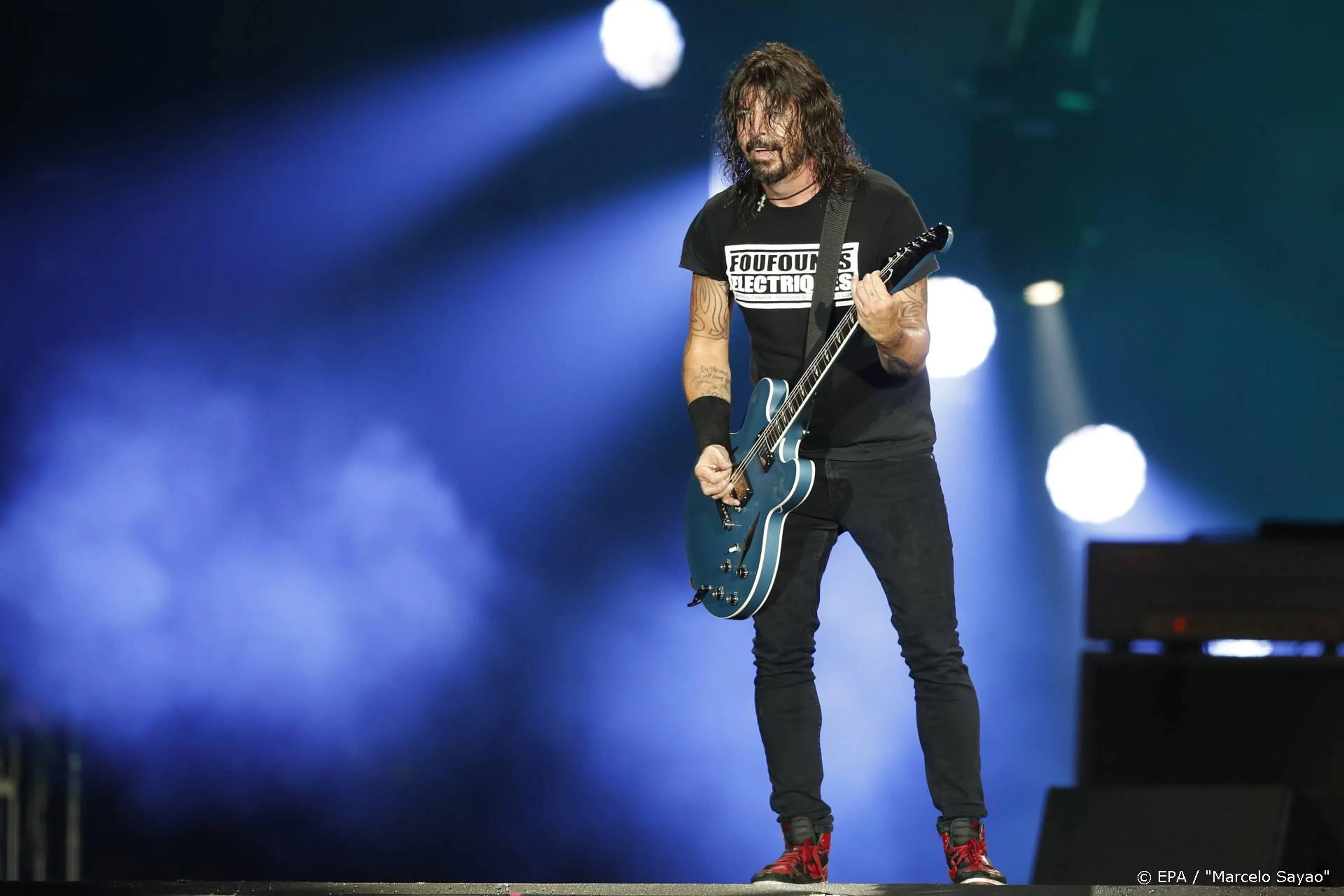 Voormalige Nirvana-leden weer bij elkaar voor rockgala