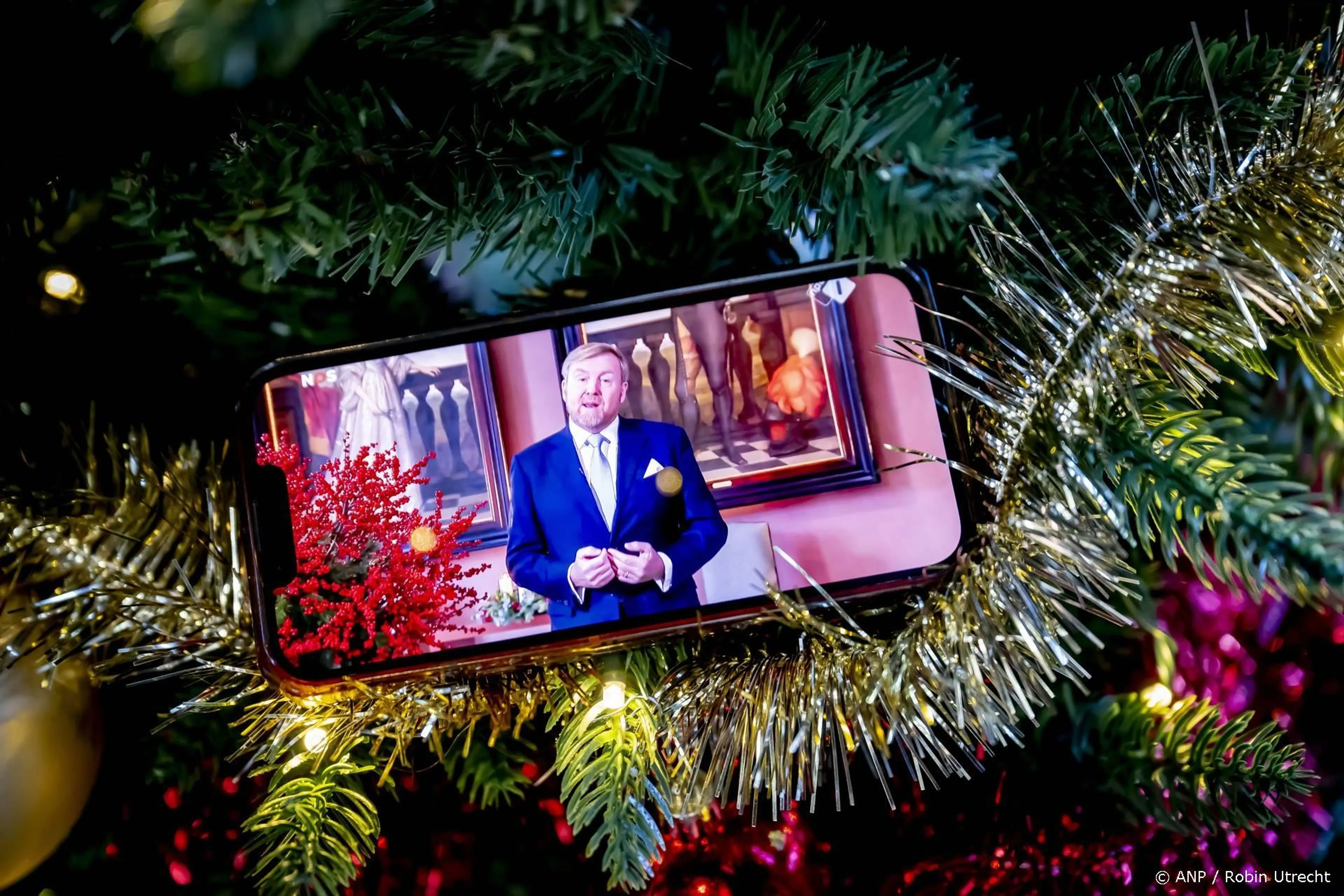 Koning Willem-Alexander doet dringende oproep in kersttoespraak