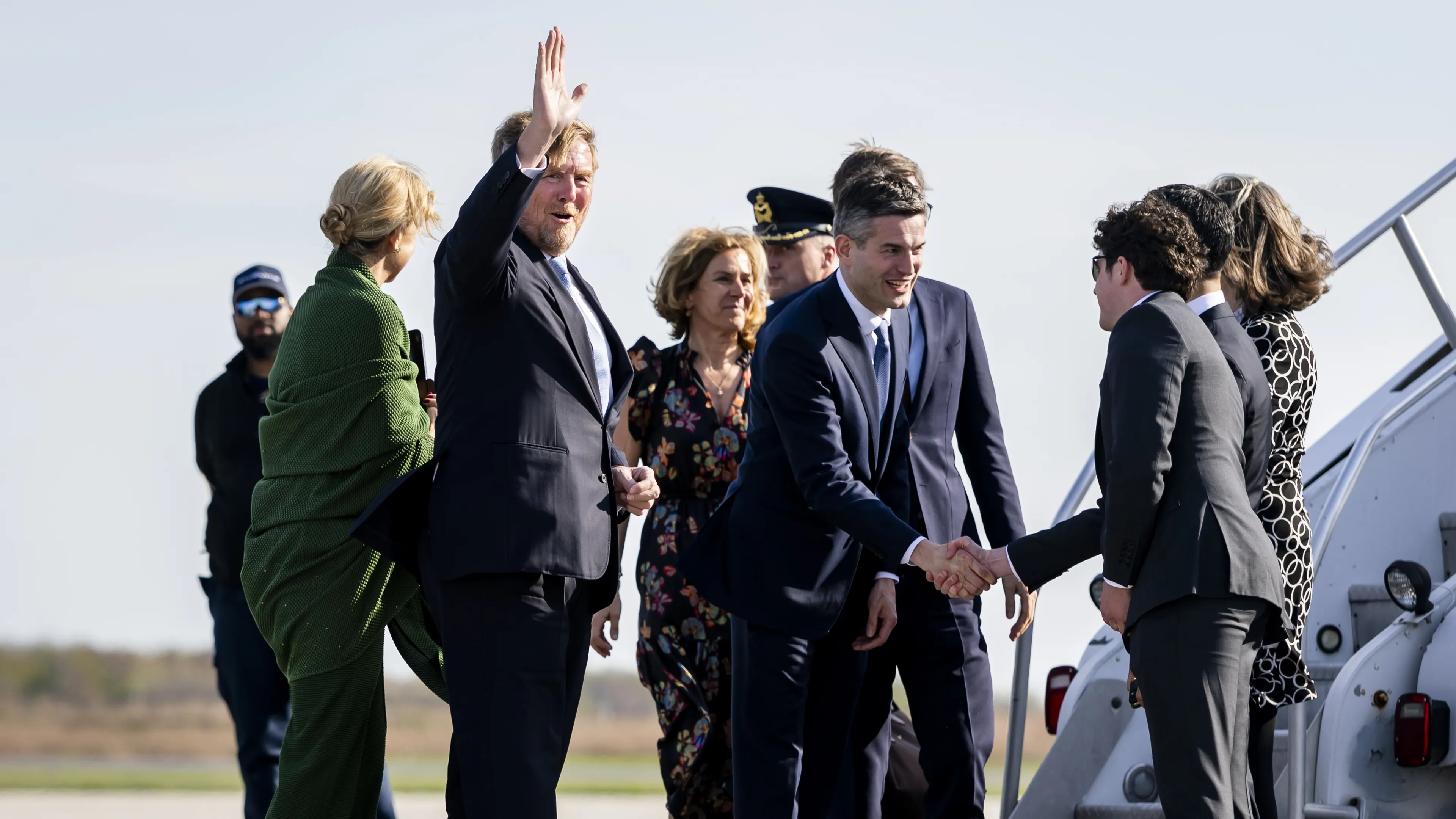 Zien: koningspaar komt aan in VS voor werkbezoek