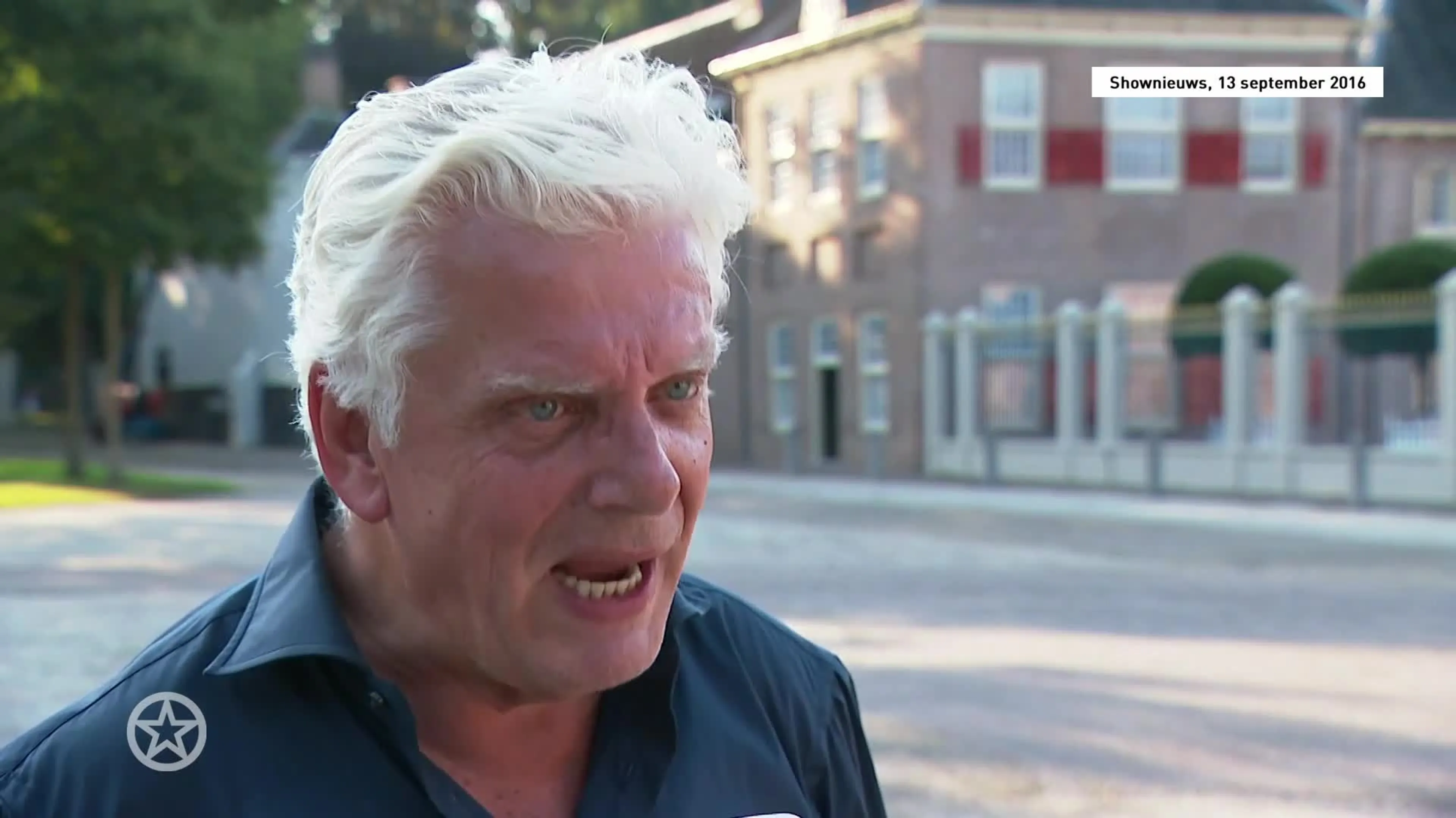 Jan Slagter slacht Angela de Jong
